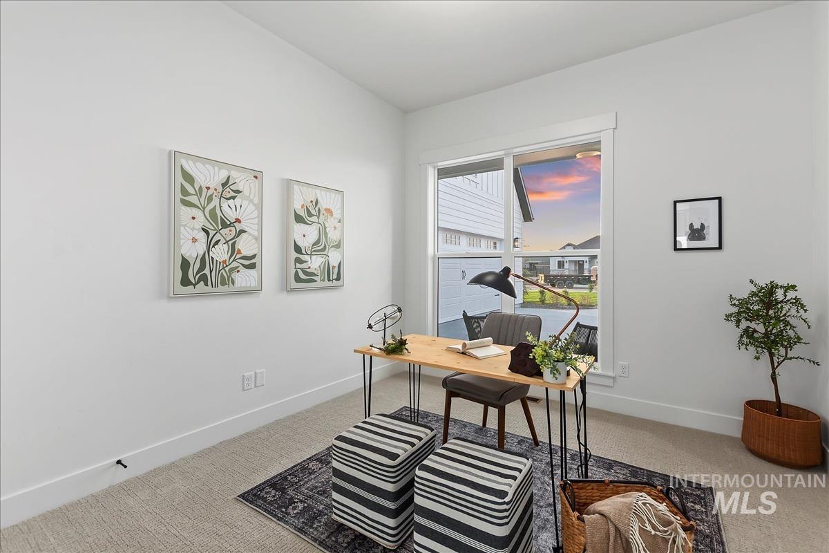 7231 E Merlin Hawk Ct