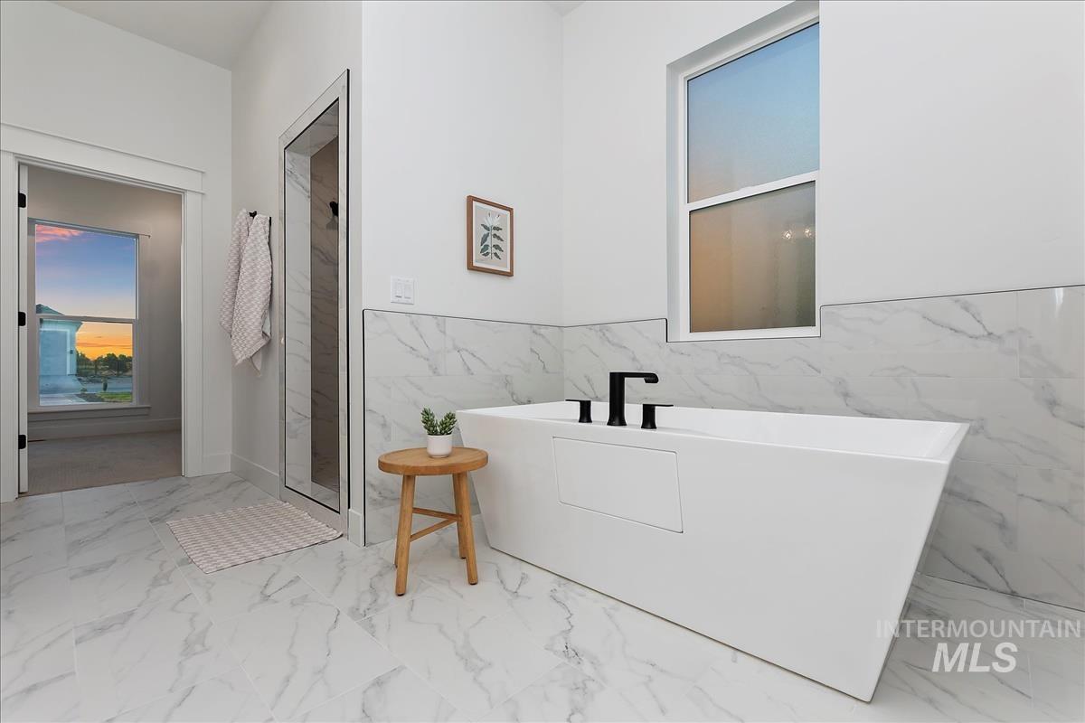 7231 E Merlin Hawk Ct