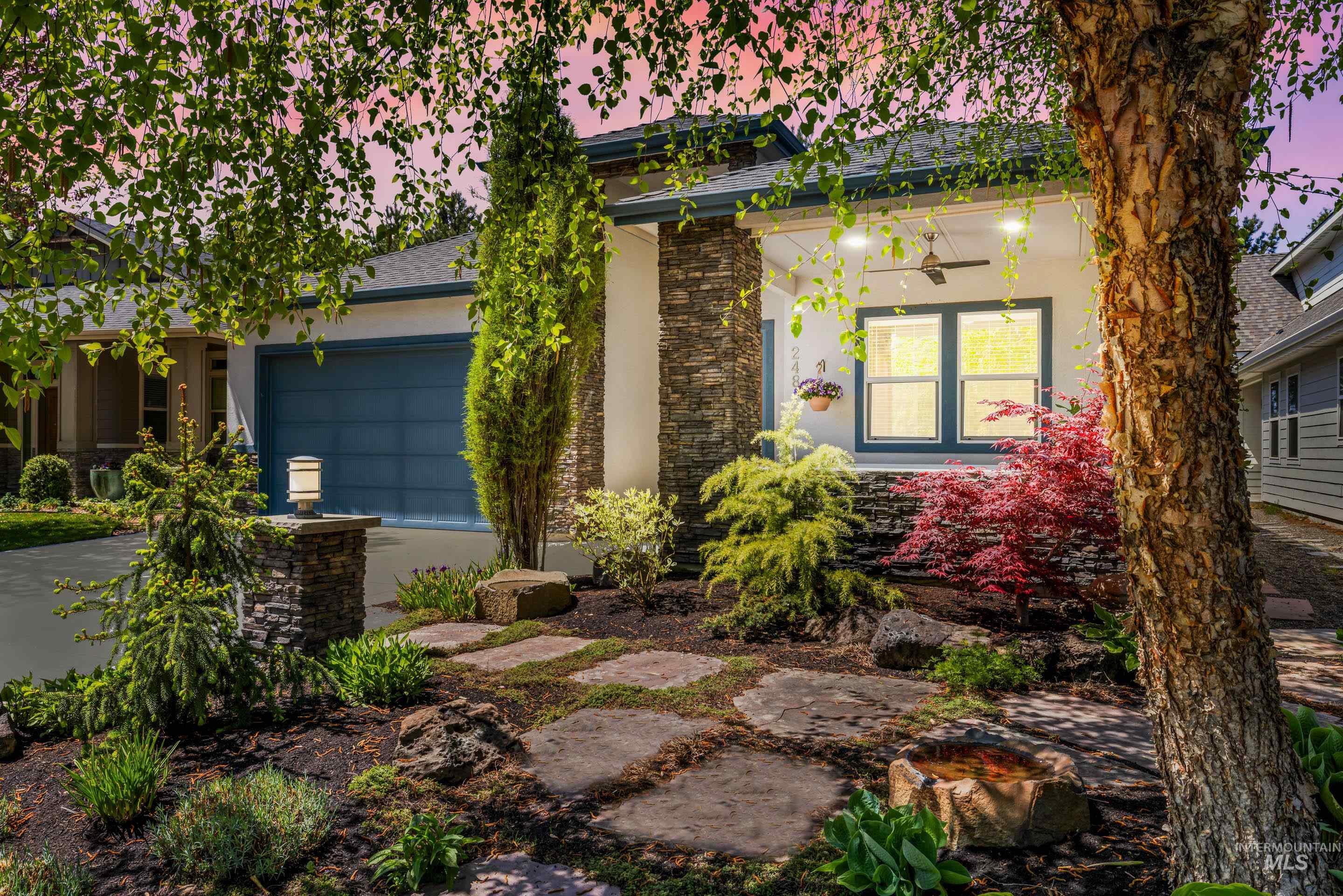 2481 S Creek Pointe Ln