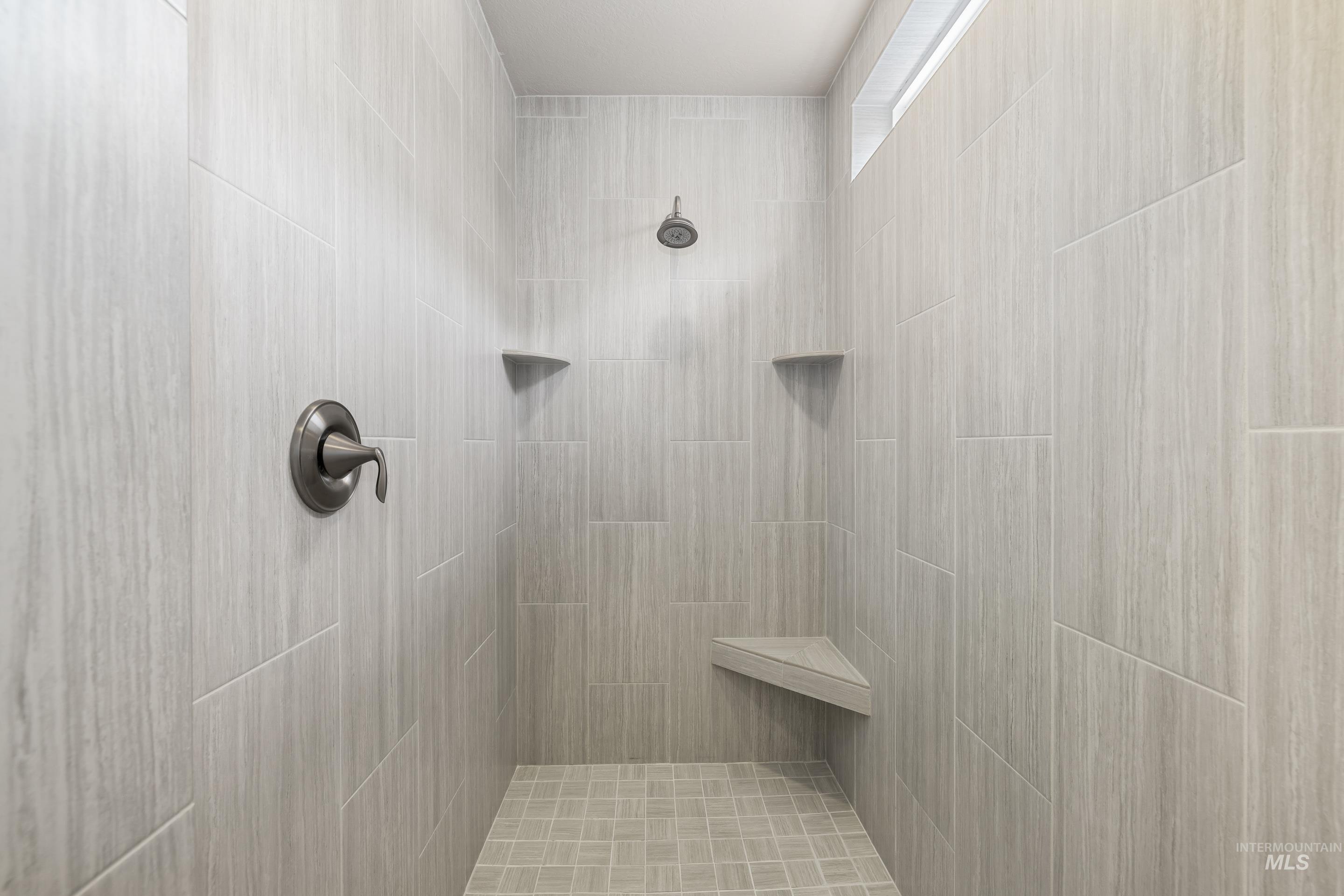 2481 S Creek Pointe Ln