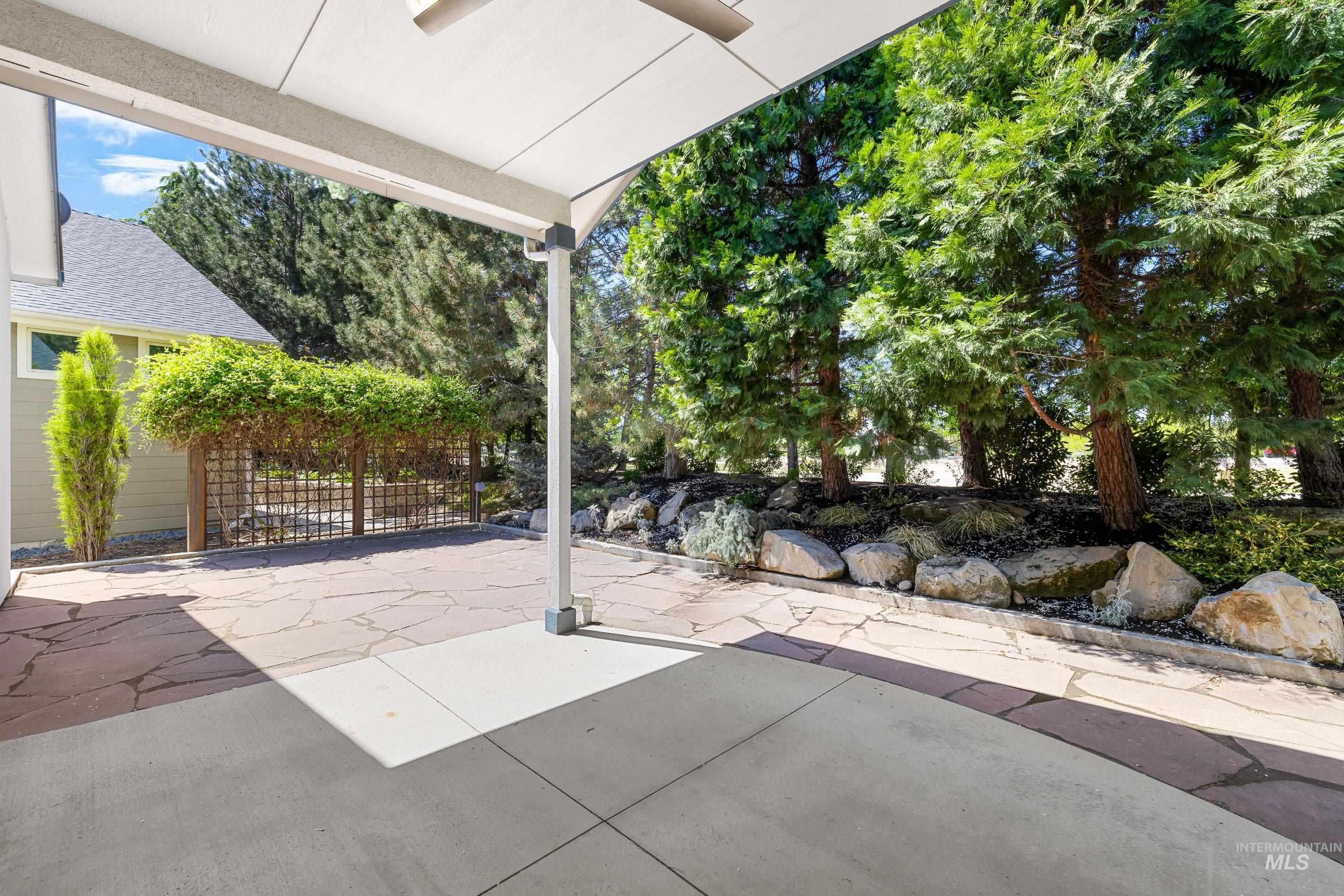 2481 S Creek Pointe Ln