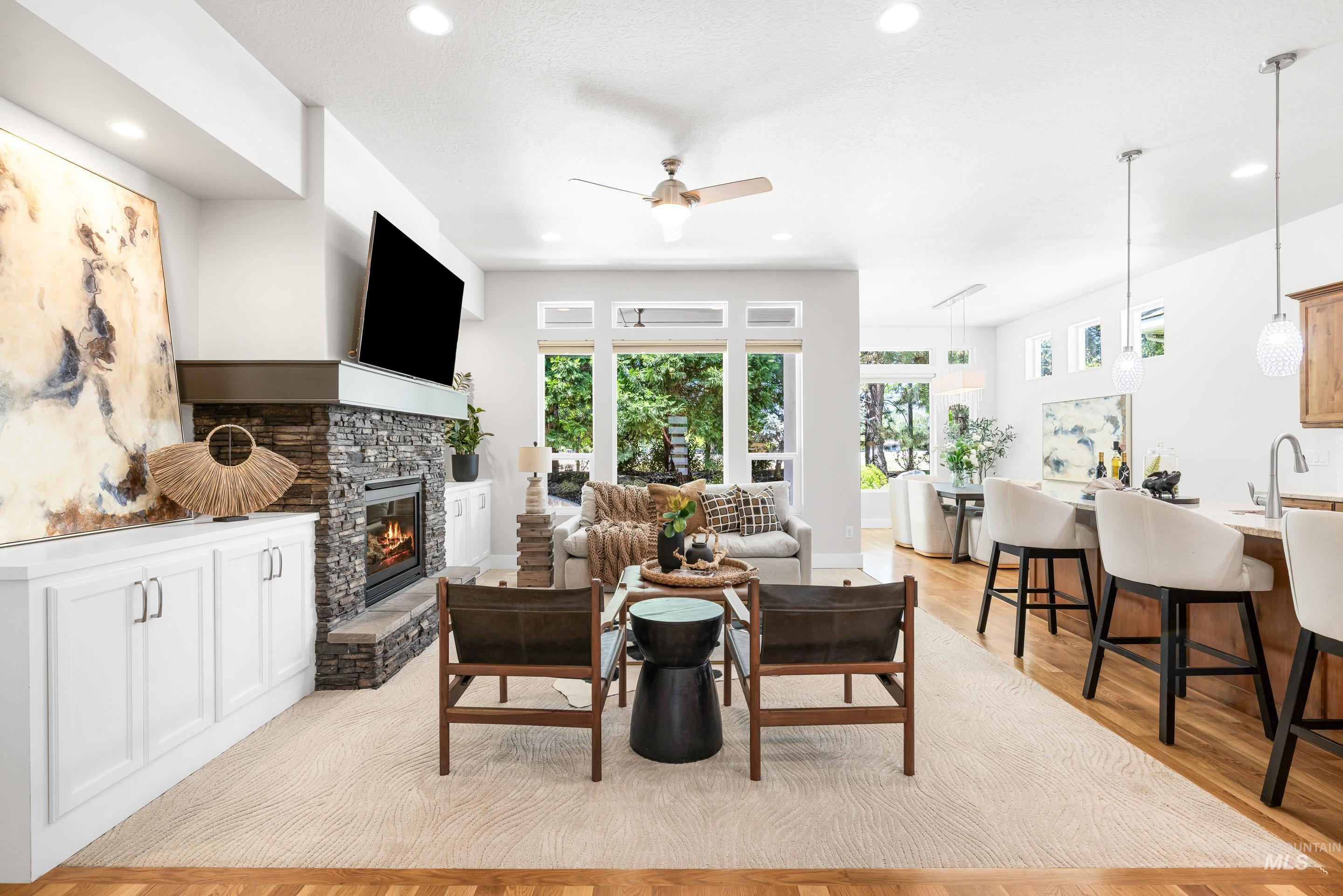 2481 S Creek Pointe Ln