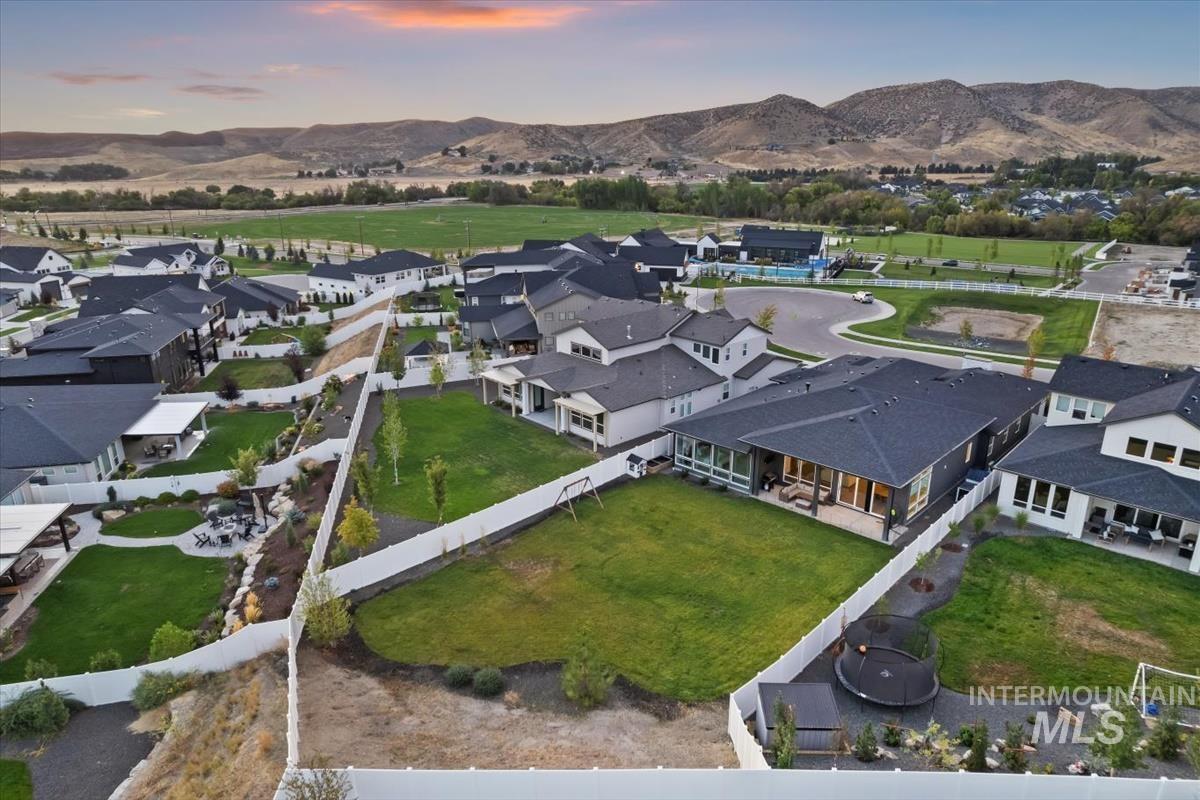 9337 W Sooty Grouse Ct