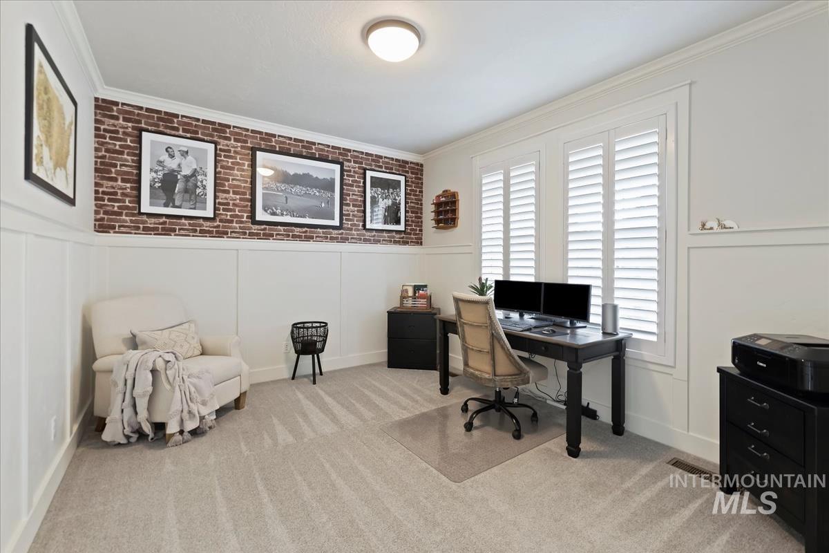 4696 N Legacy Woods Pl