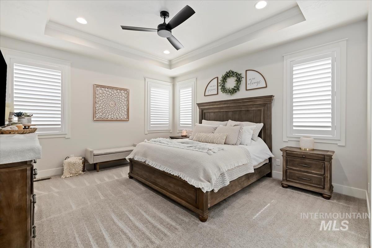 4696 N Legacy Woods Pl