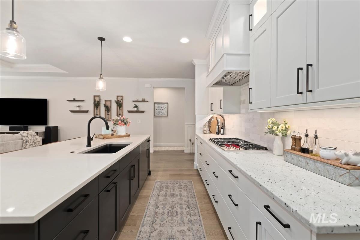 4696 N Legacy Woods Pl