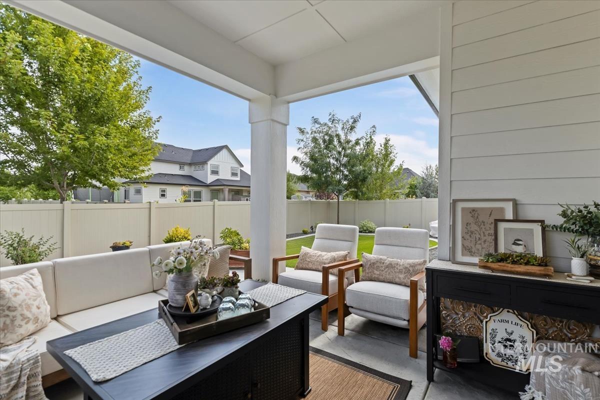 4696 N Legacy Woods Pl