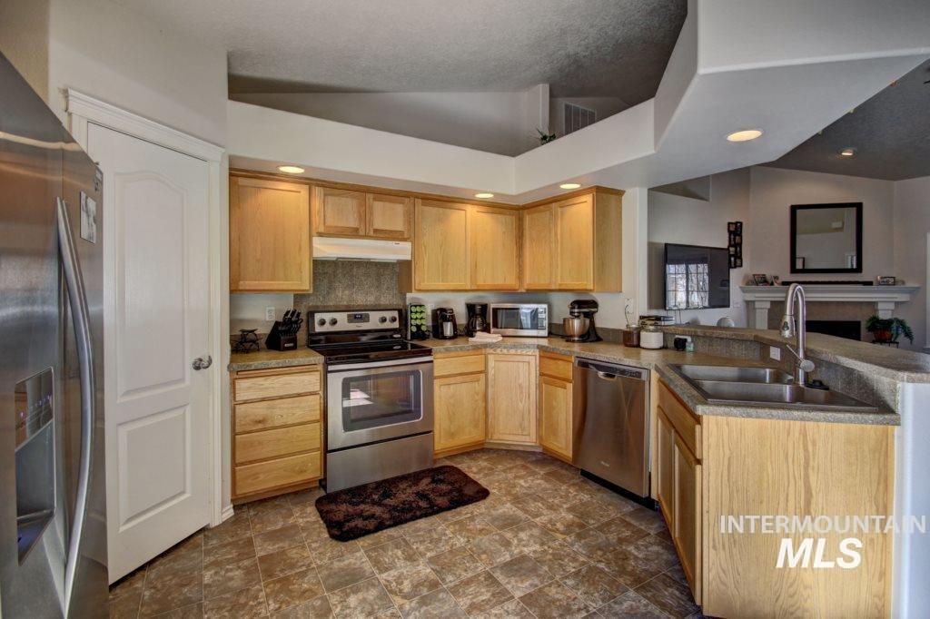 4249 E English Drive