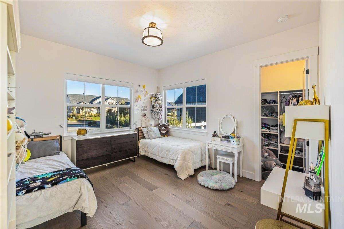 14437 N Woodpecker Avenue