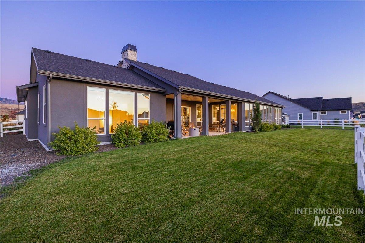 14437 N Woodpecker Avenue