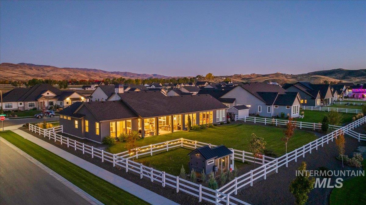 14437 N Woodpecker Avenue