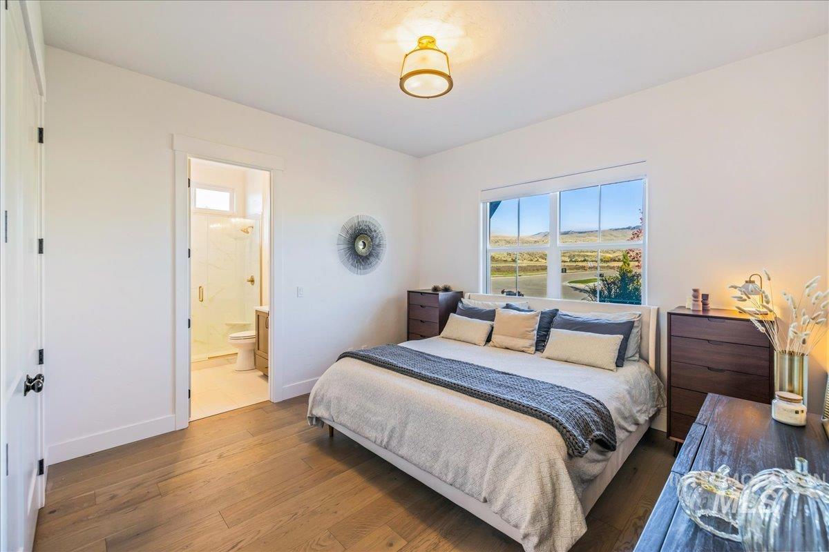 14437 N Woodpecker Avenue