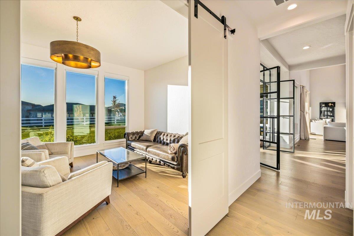 14437 N Woodpecker Avenue