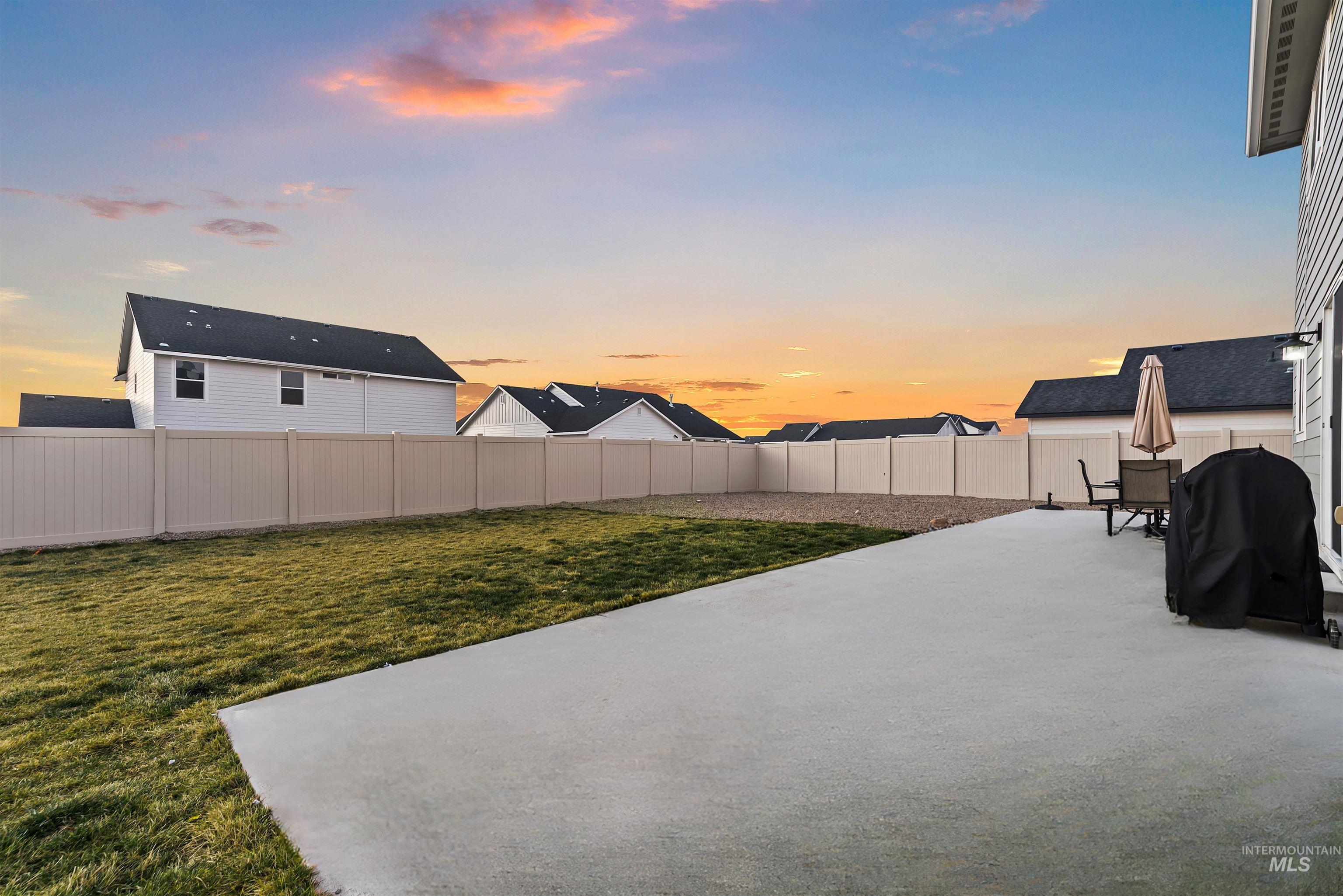 17443 N Owl Peak Ave