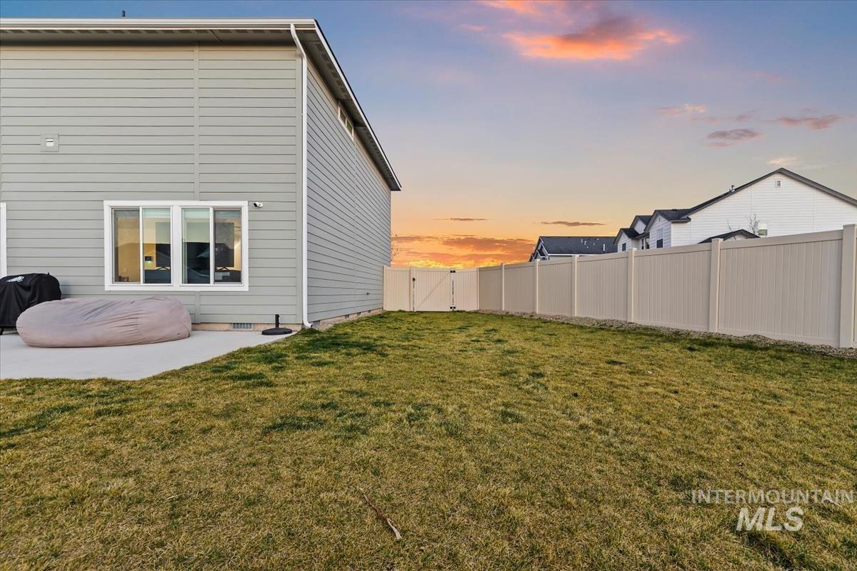 17443 N Owl Peak Ave