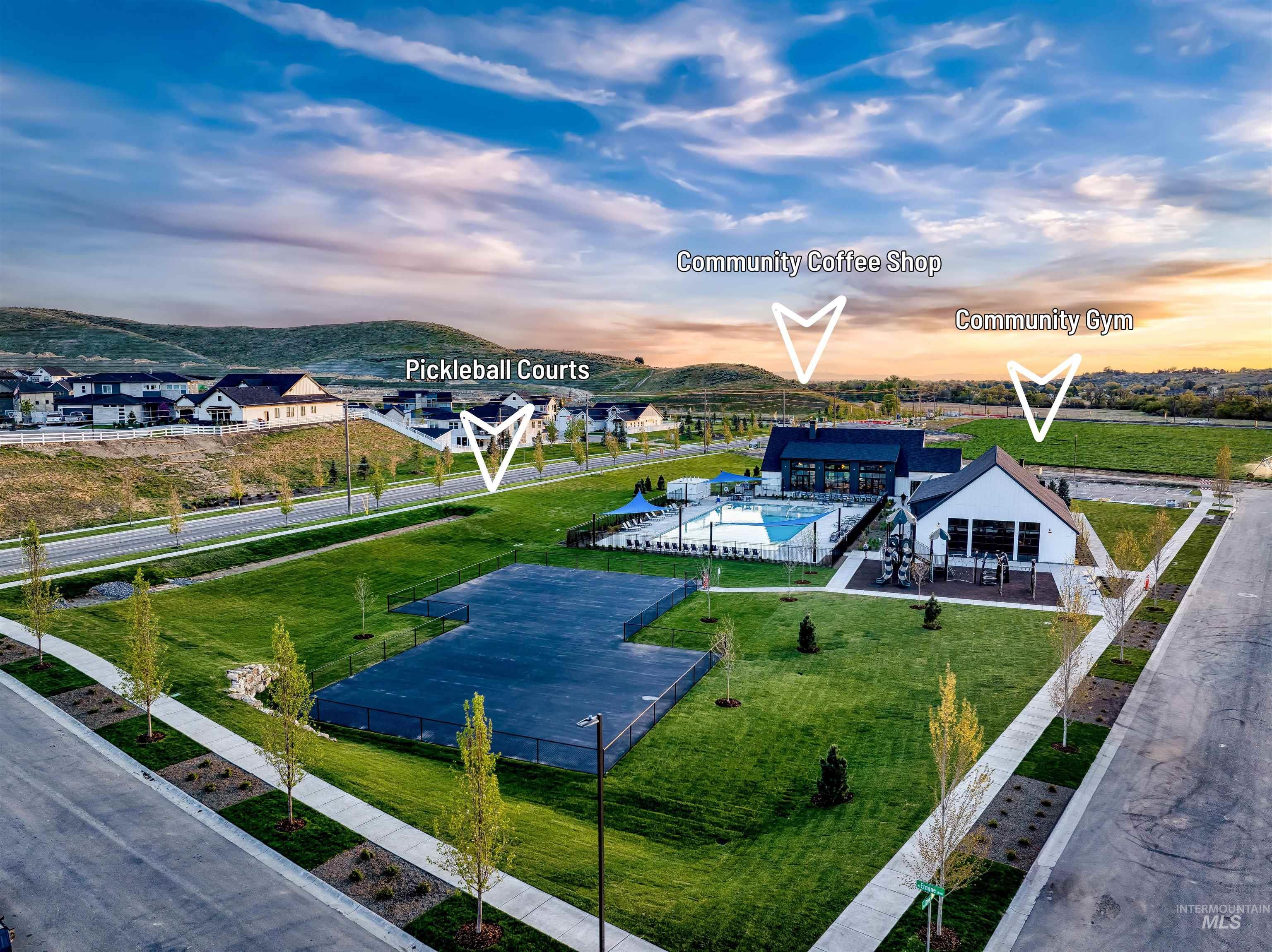 13530 N Tierra Linda Way