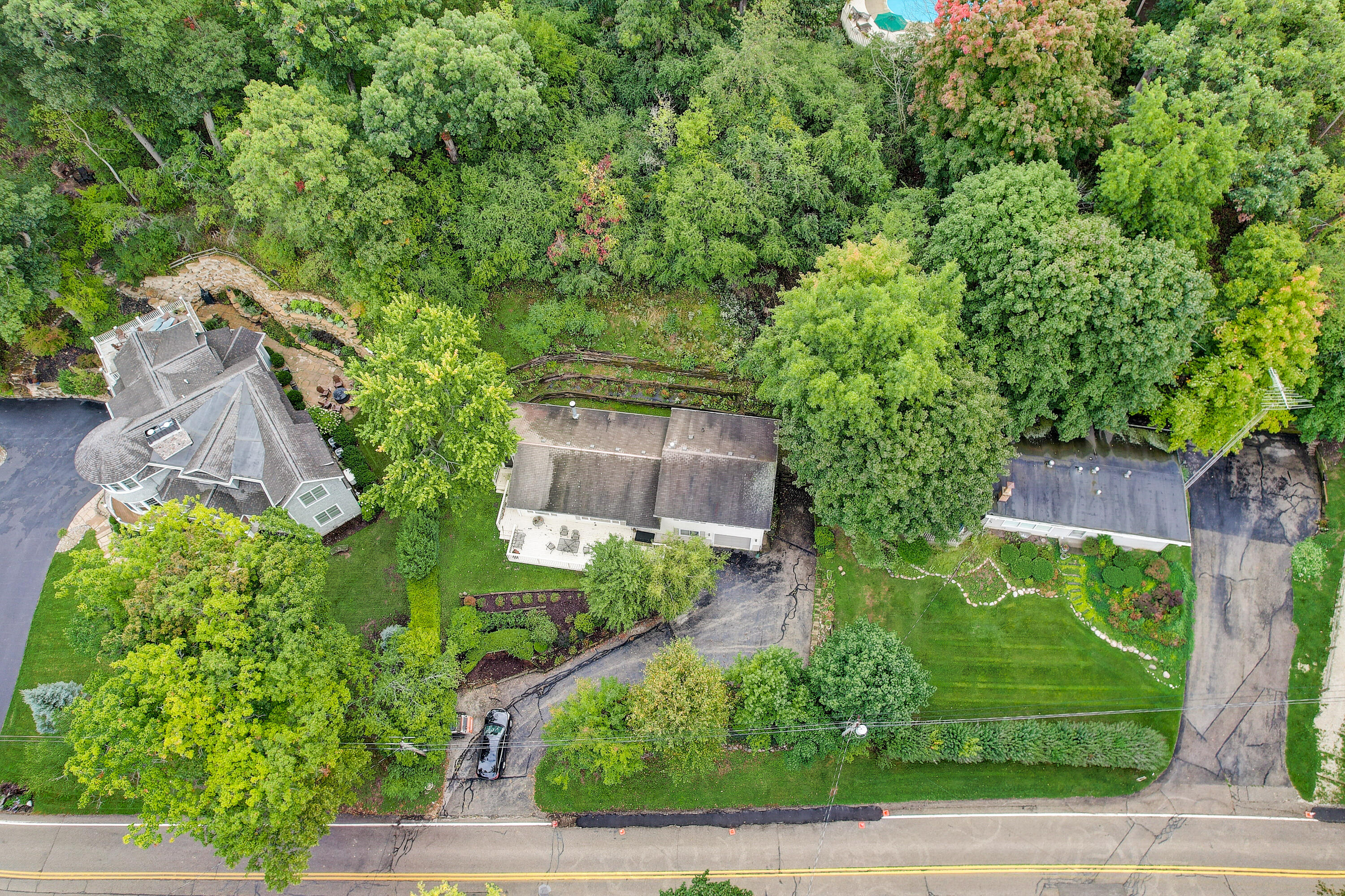 723 Shabbona Dr