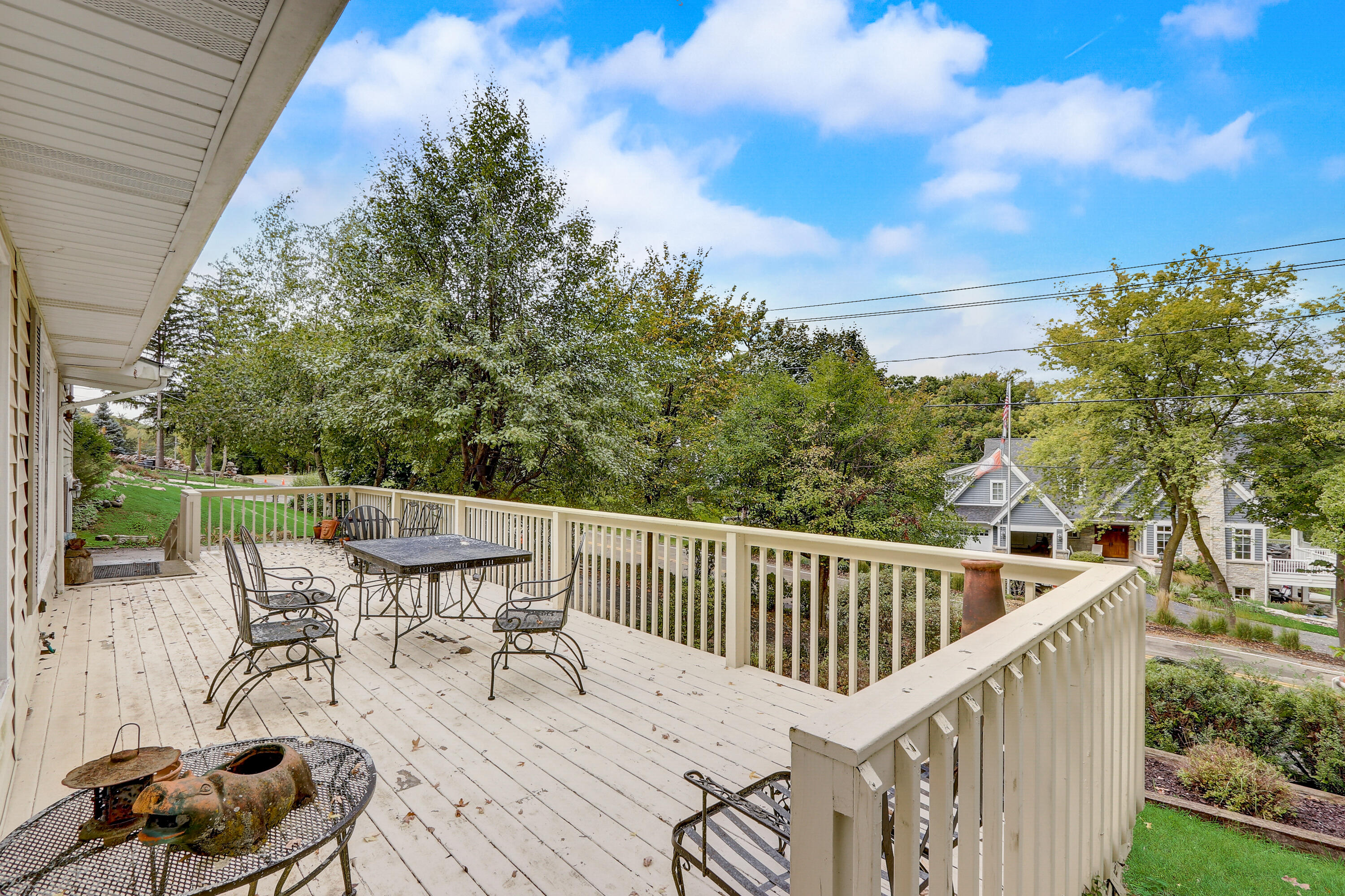 723 Shabbona Dr