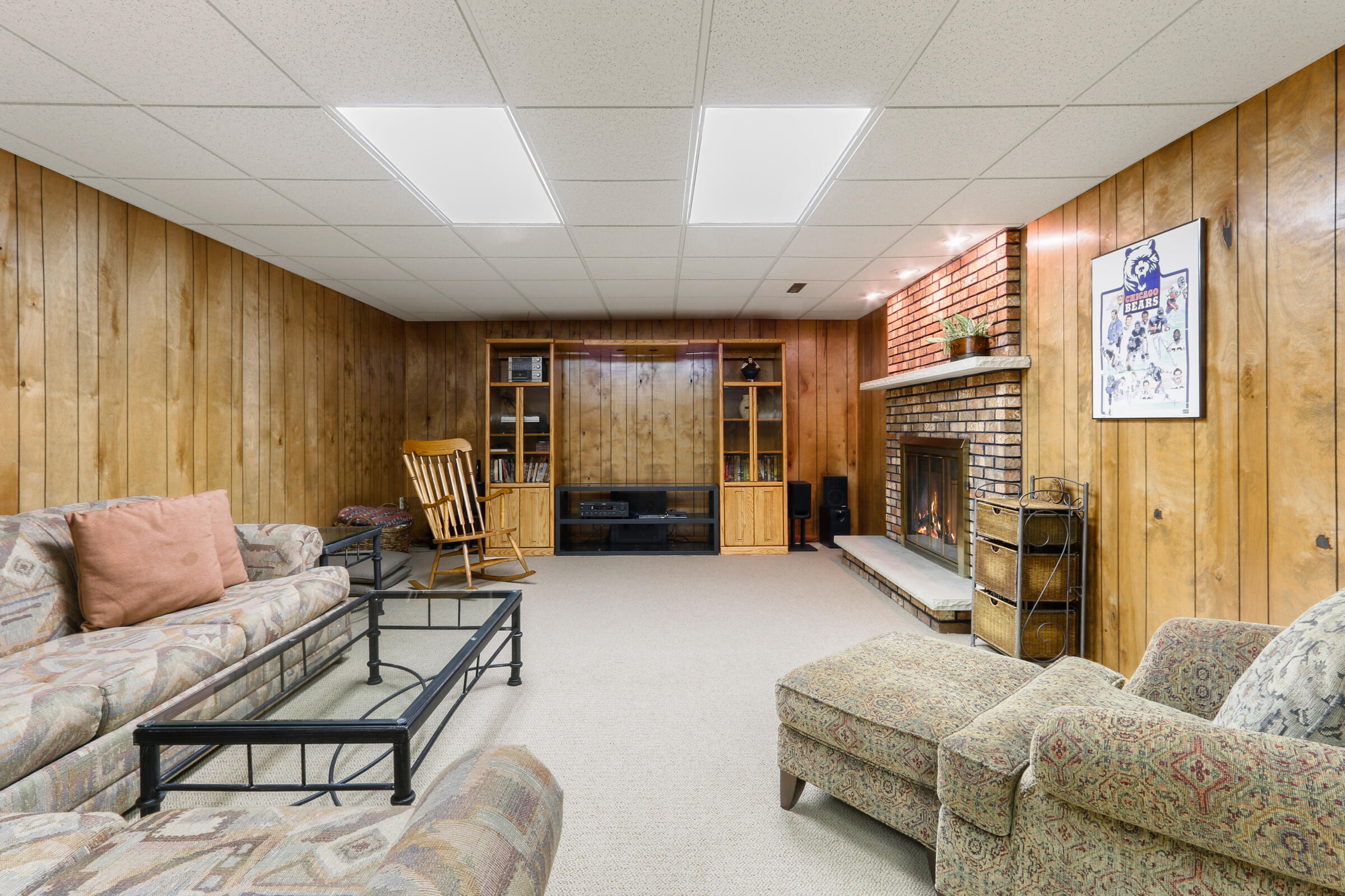 859 Sauganash Dr