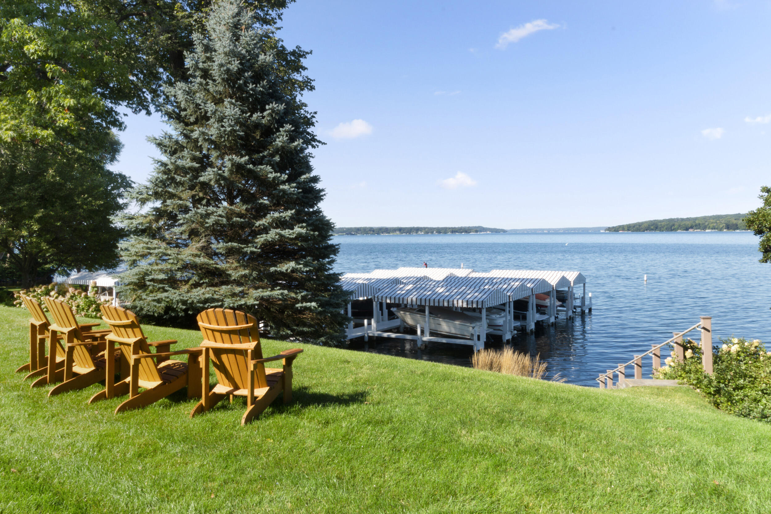 1120 S Lake Shore Dr #33