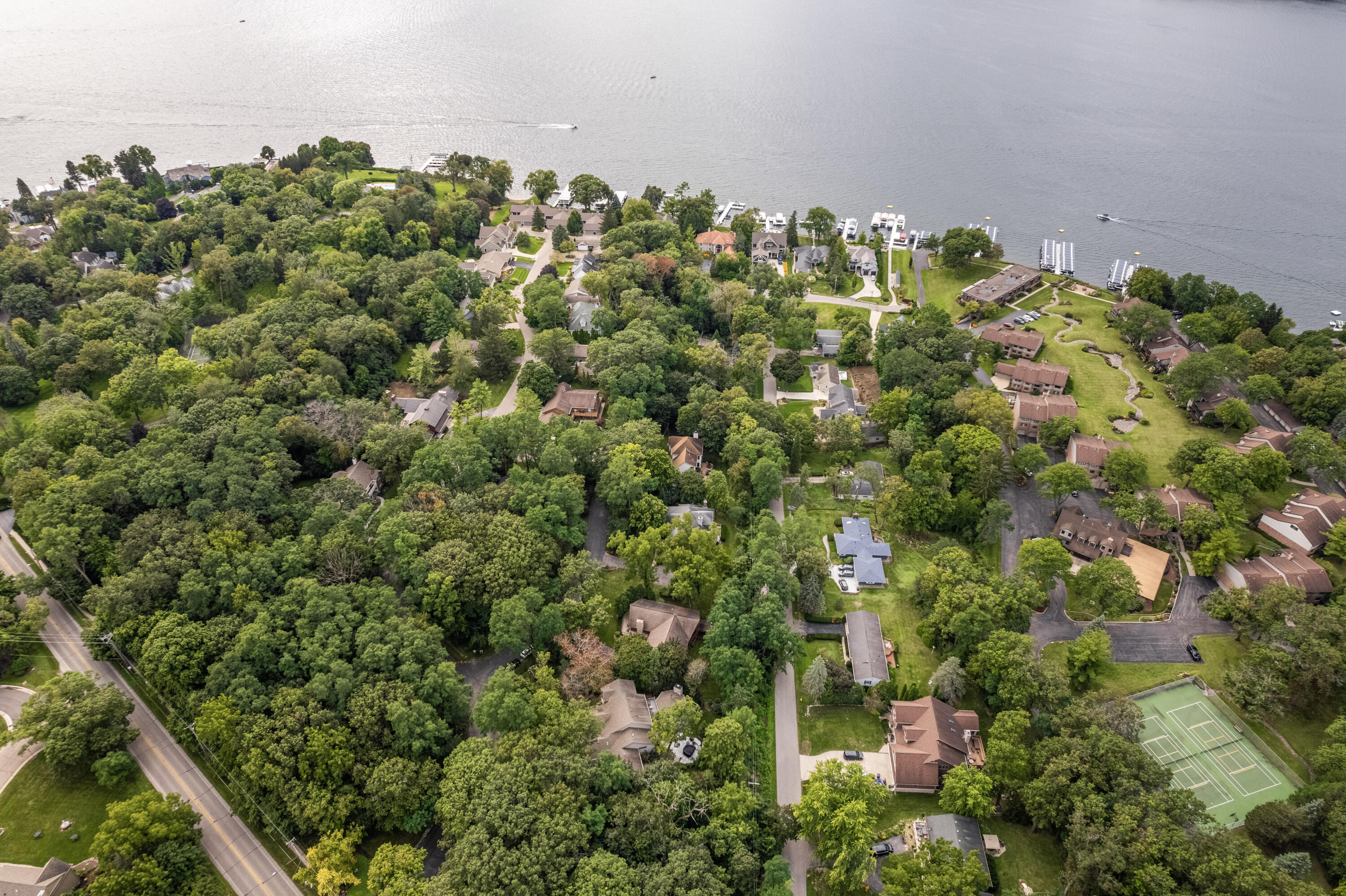 1120 S Lake Shore Dr #33