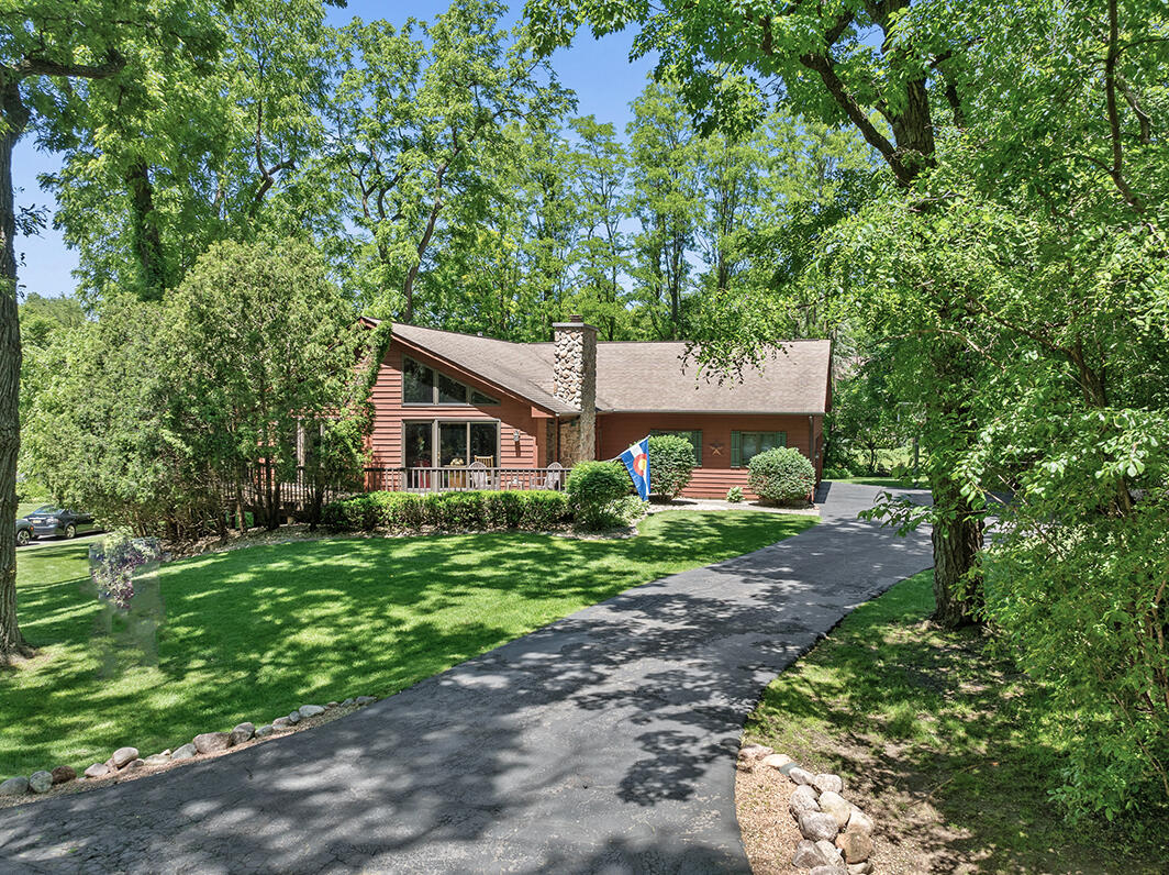 1120 S Lake Shore Dr #33