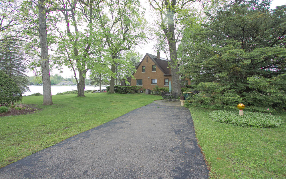 703 Wilmot Ave