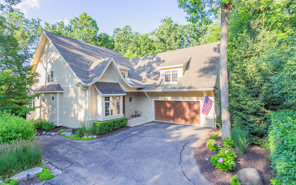 158 Abbey Springs Dr