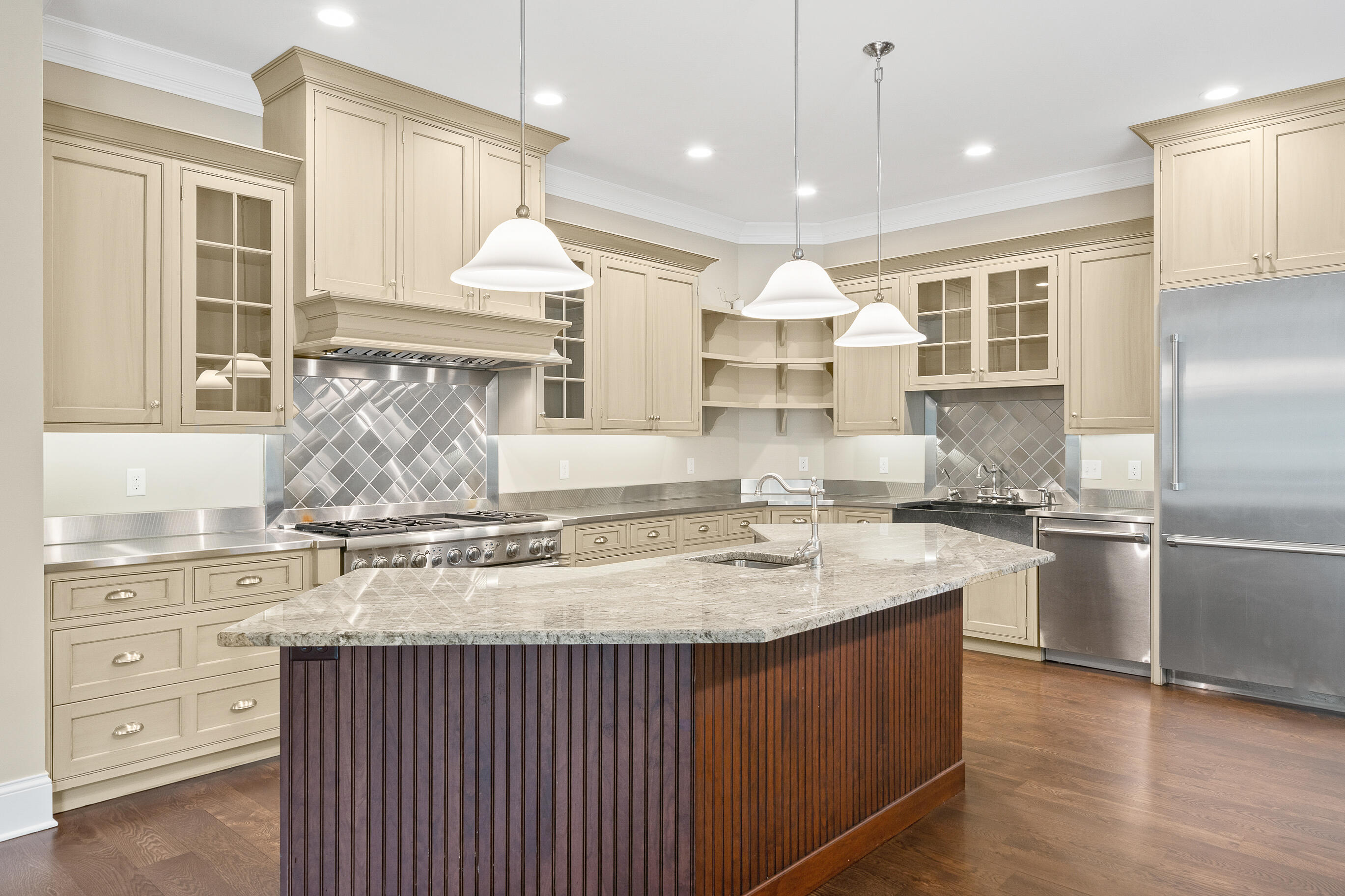 1540 Geneva Club Dr Unit: 18-24