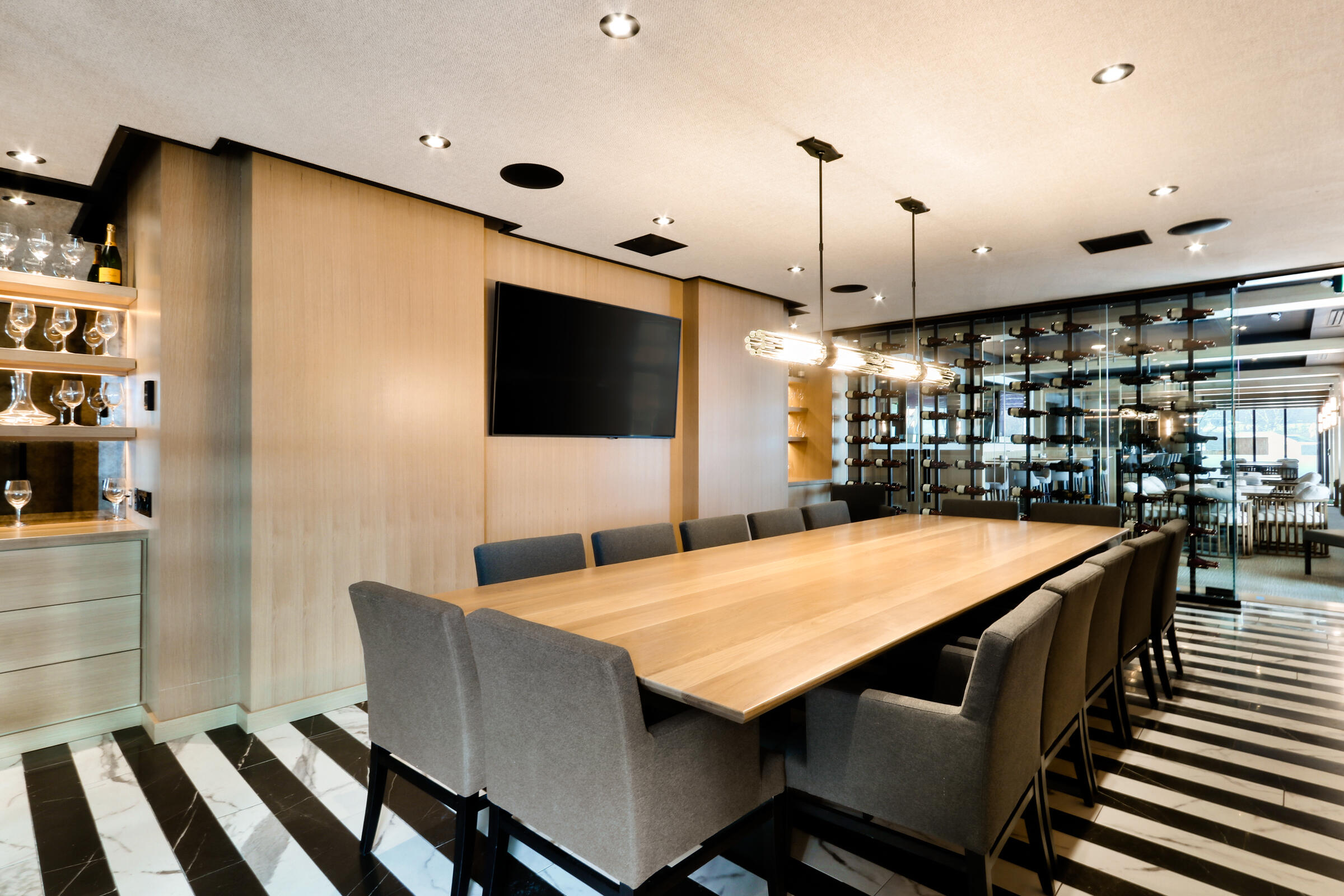 1540 Geneva Club Dr Unit: 18-24
