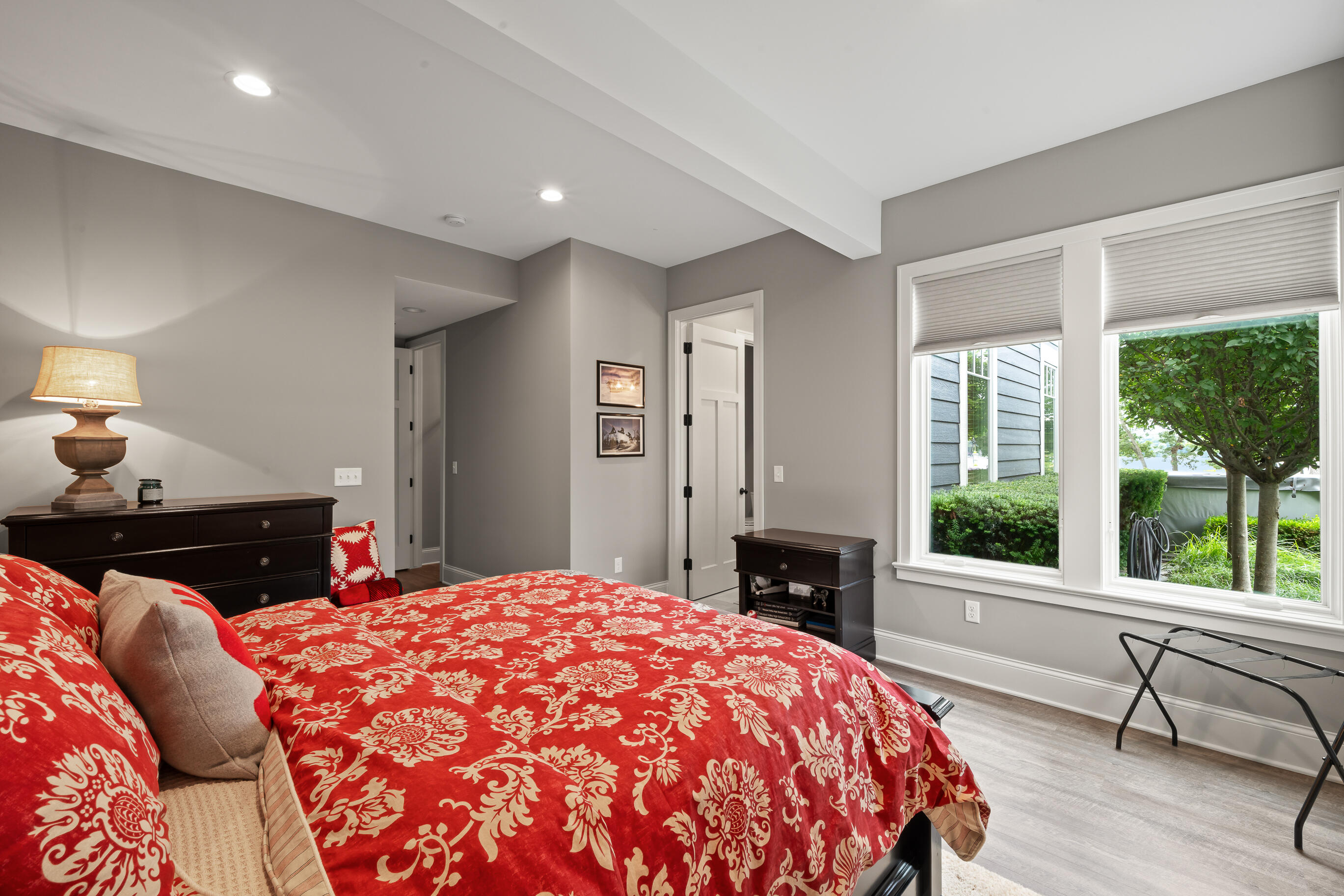 620 S Lake Shore Dr