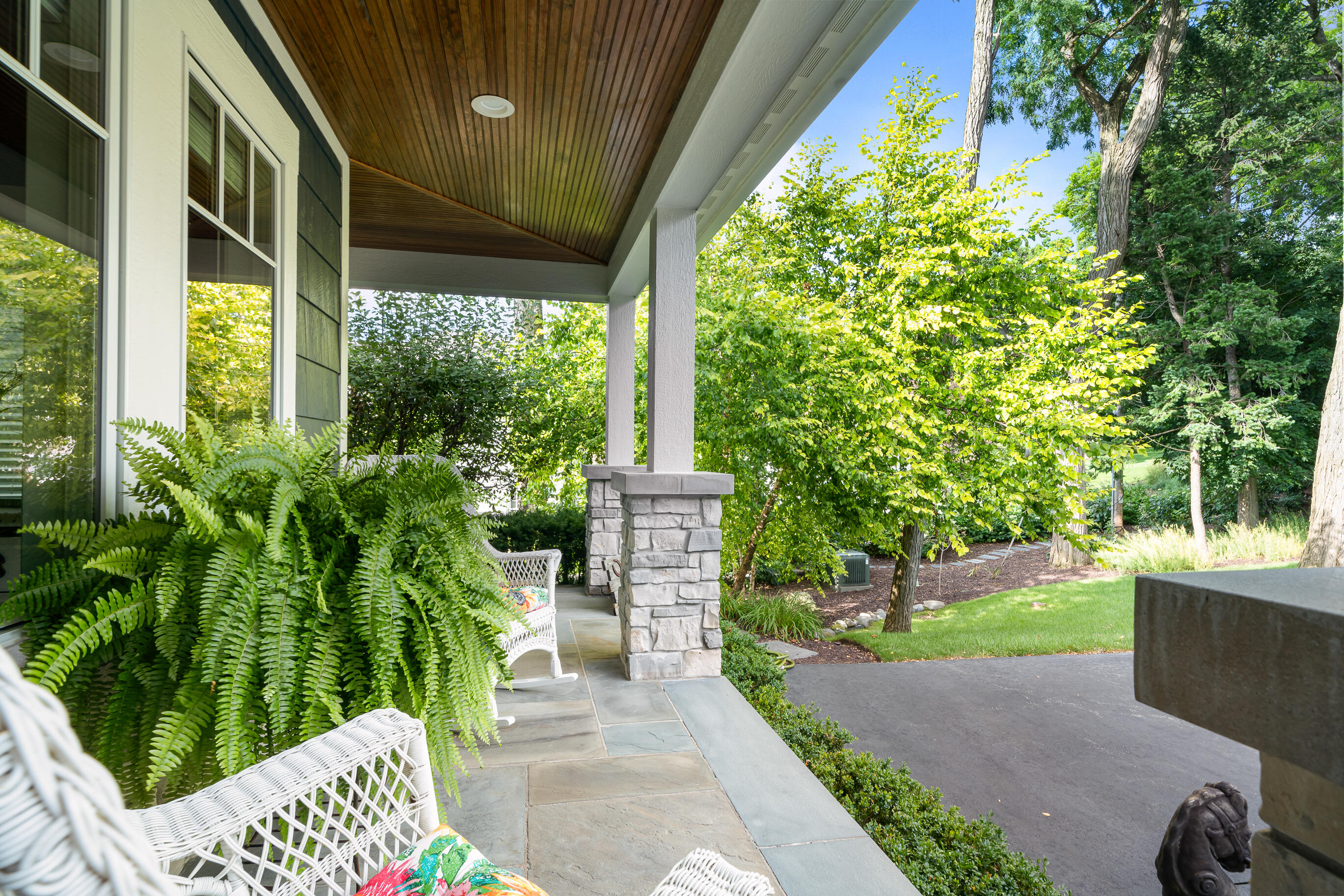 620 S Lake Shore Dr