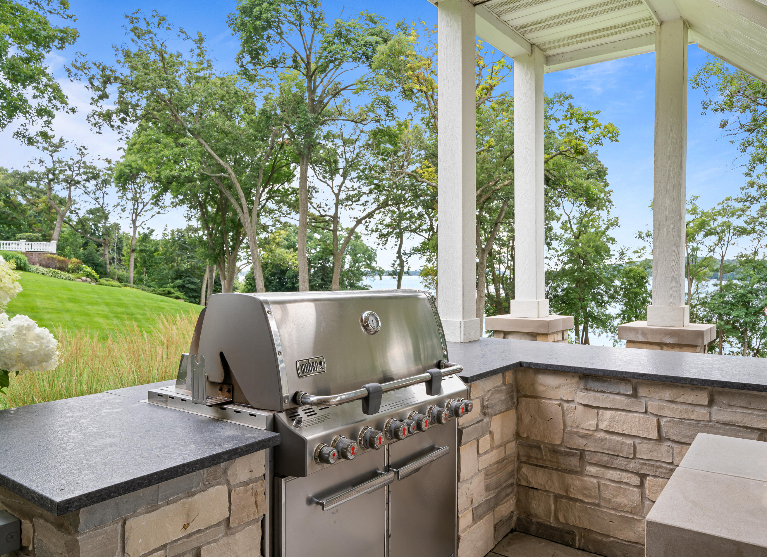 620 S Lake Shore Dr