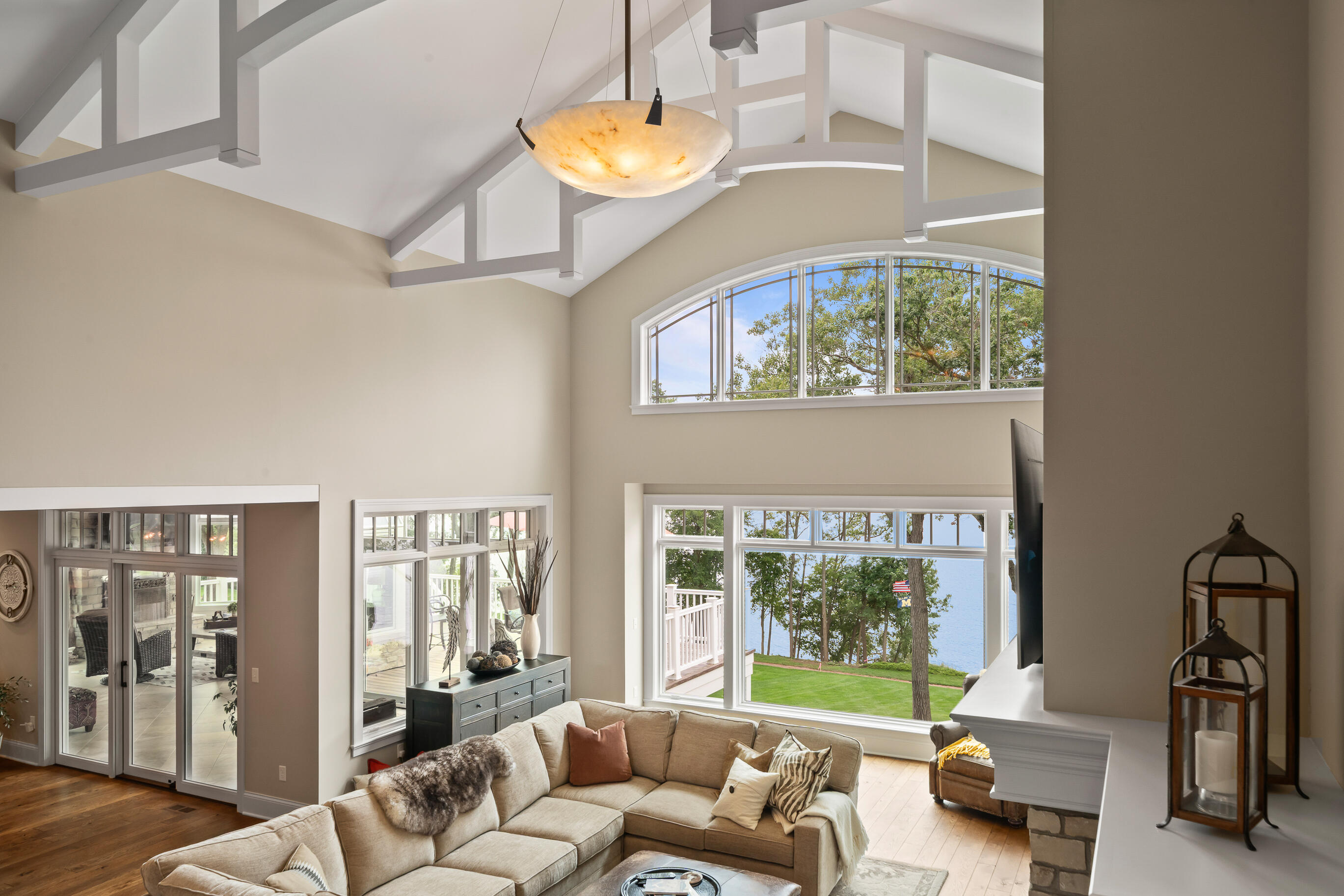 620 S Lake Shore Dr