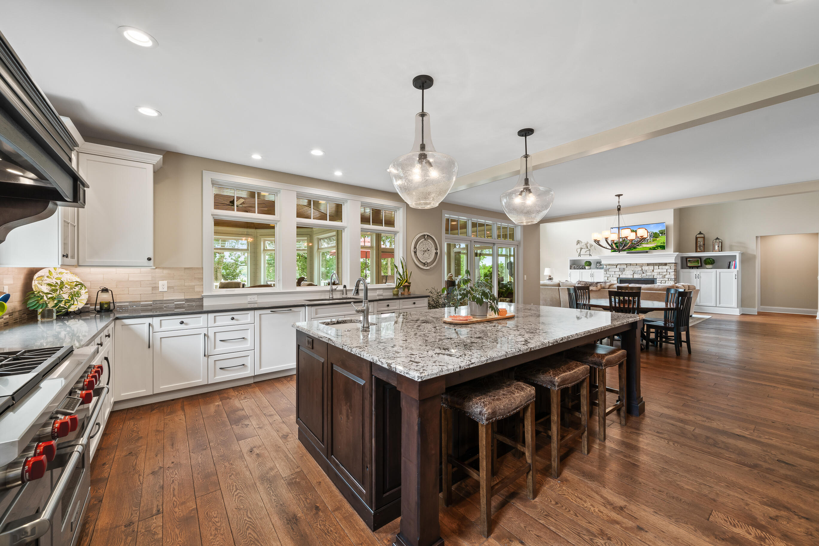620 S Lake Shore Dr