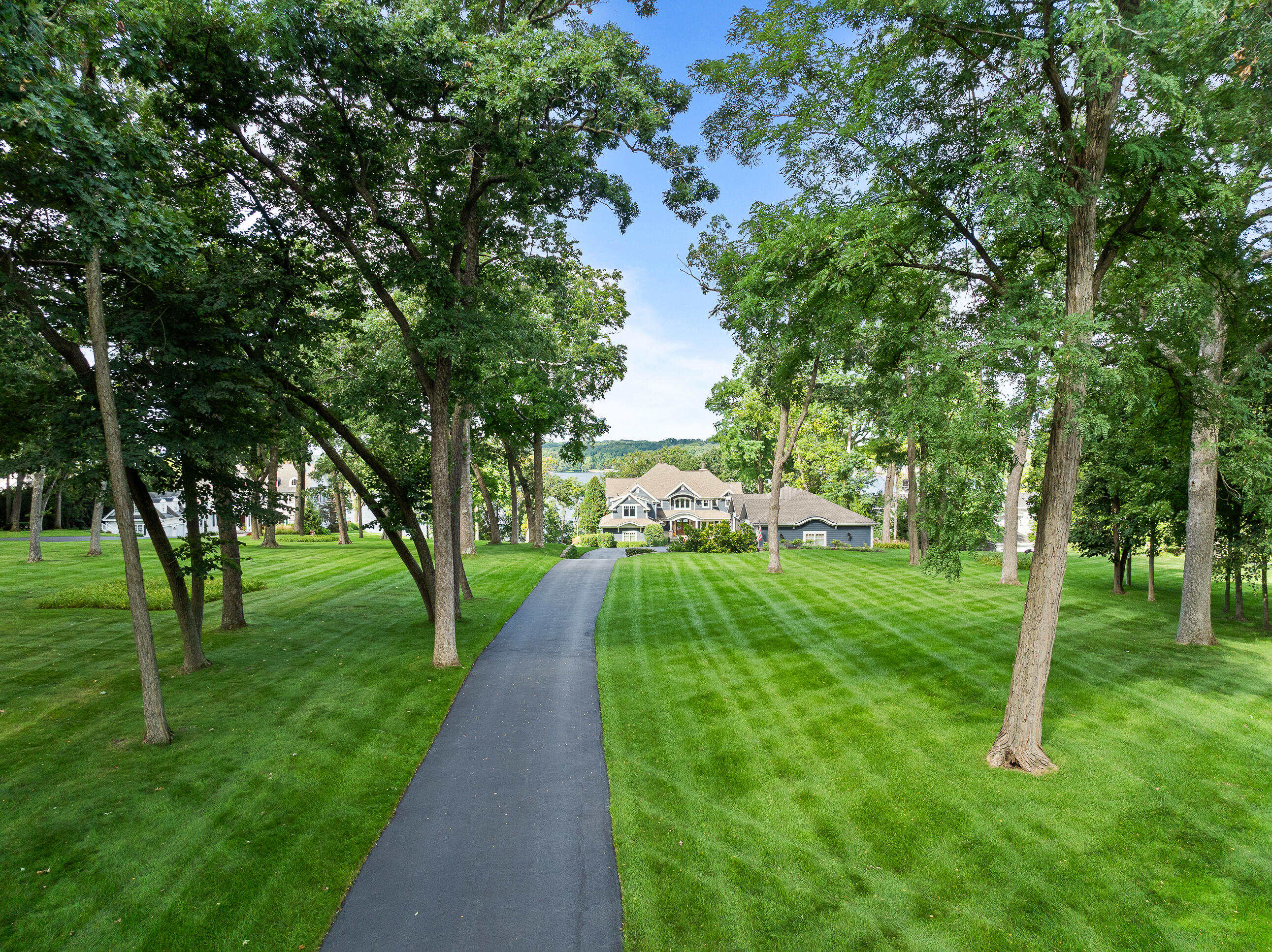 620 S Lake Shore Dr