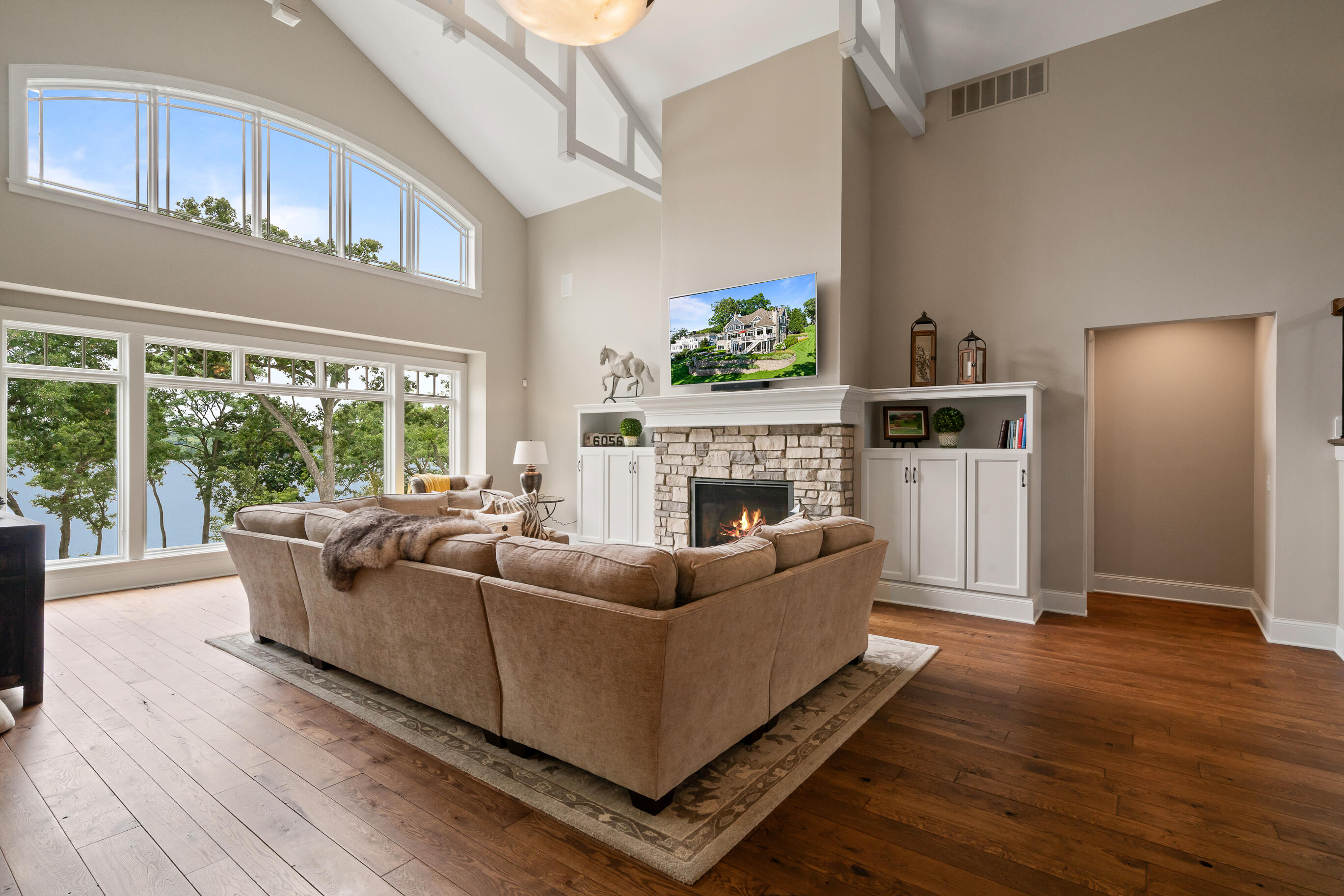 620 S Lake Shore Dr