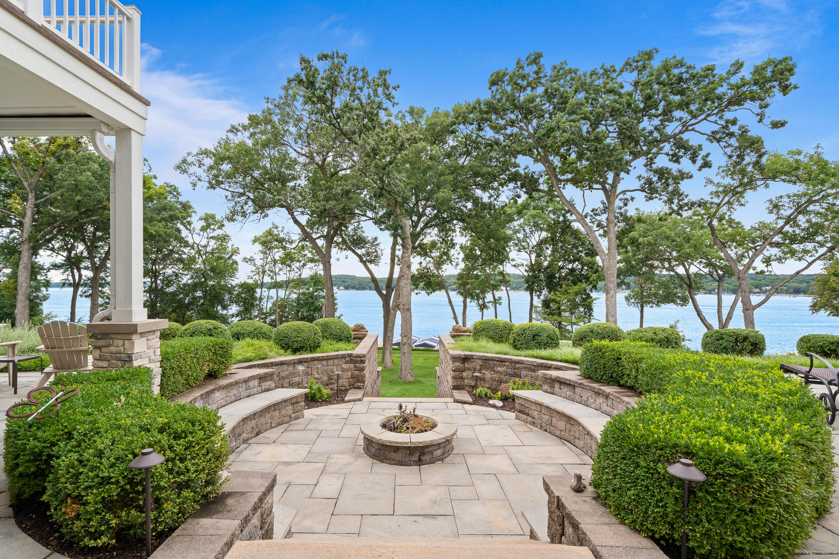 620 S Lake Shore Dr