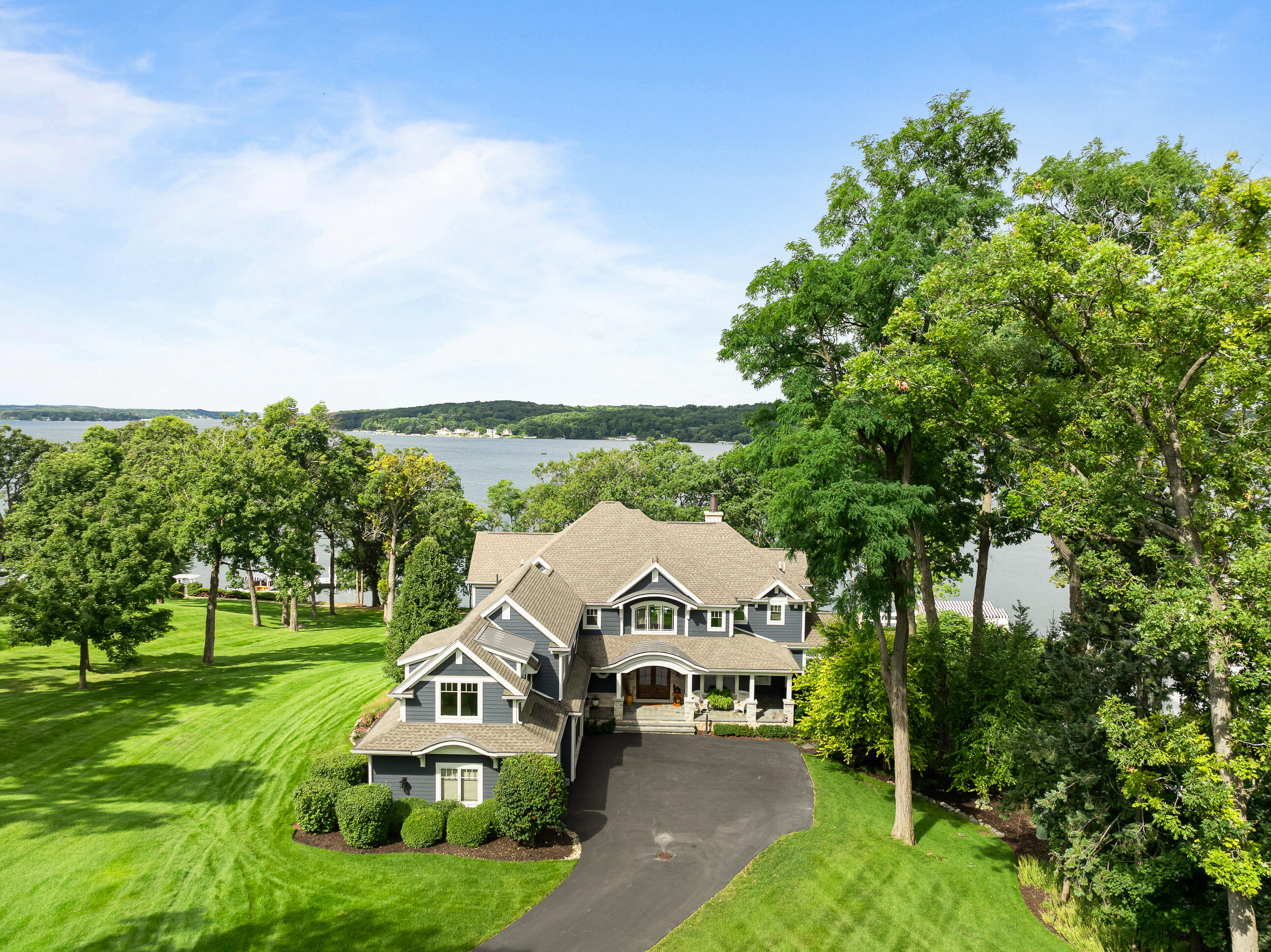 620 S Lake Shore Dr