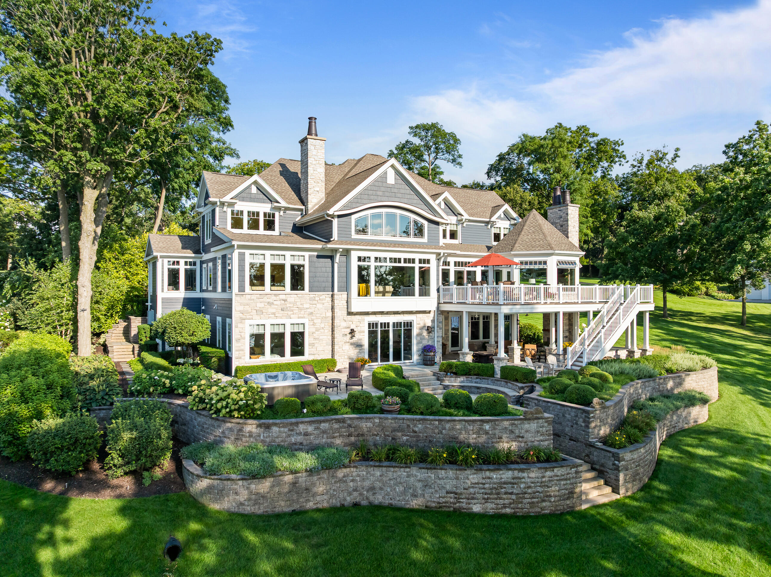 620 S Lake Shore Dr