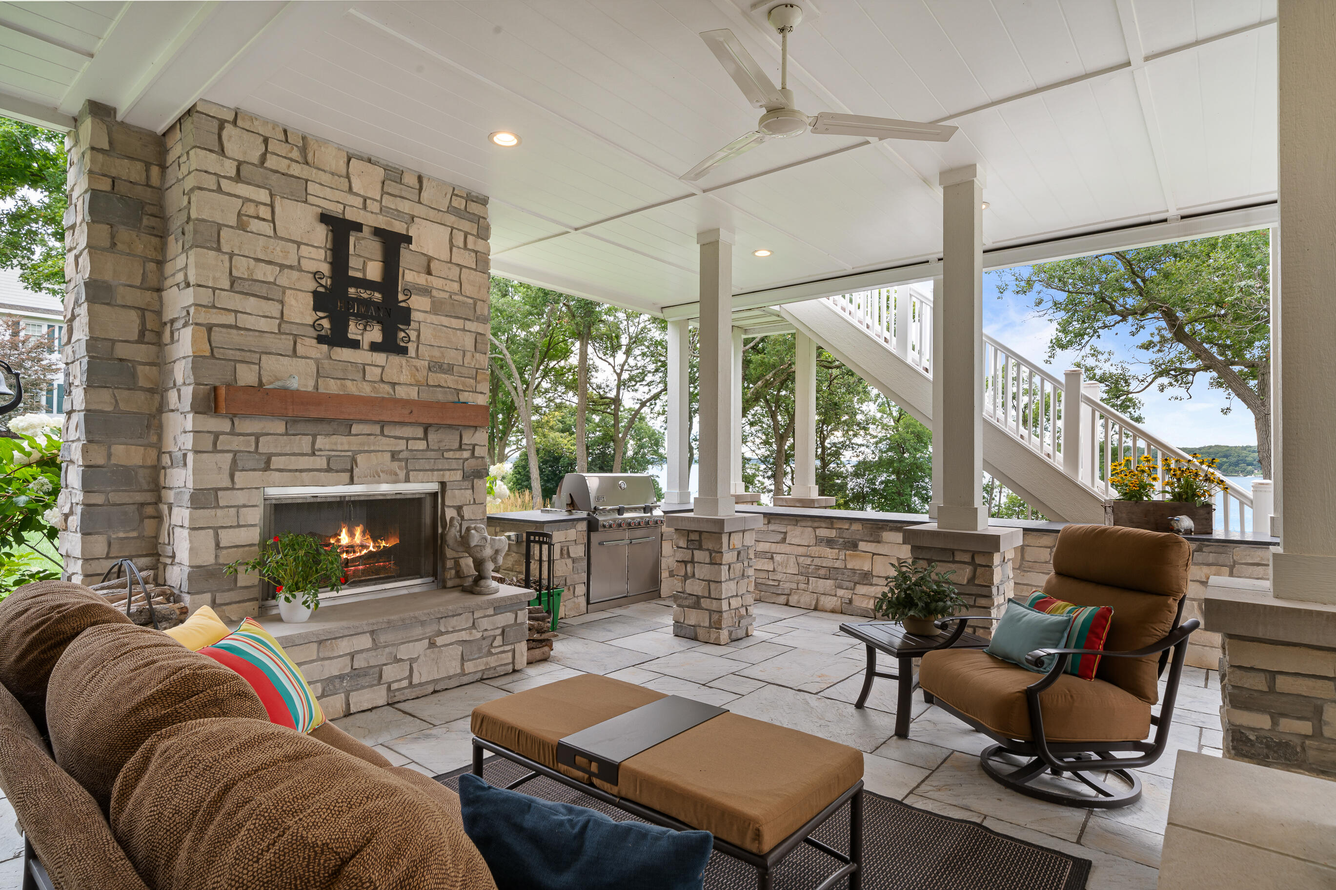 620 S Lake Shore Dr