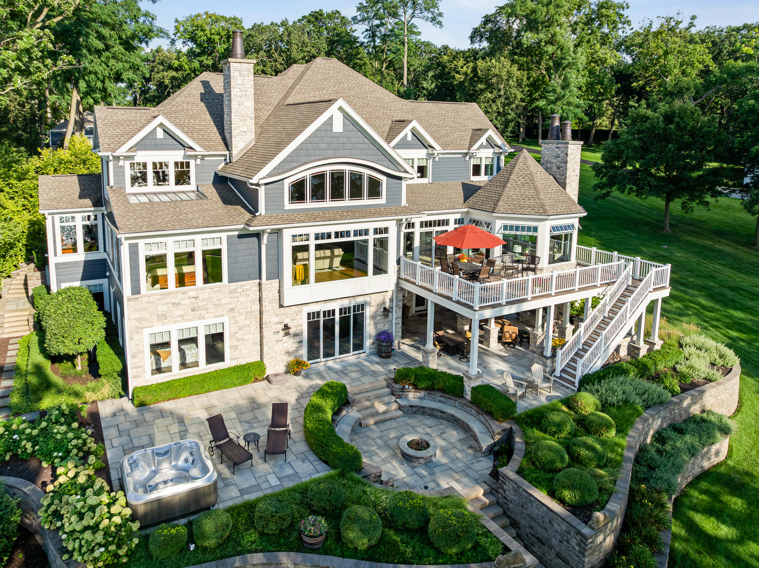 620 S Lake Shore Dr