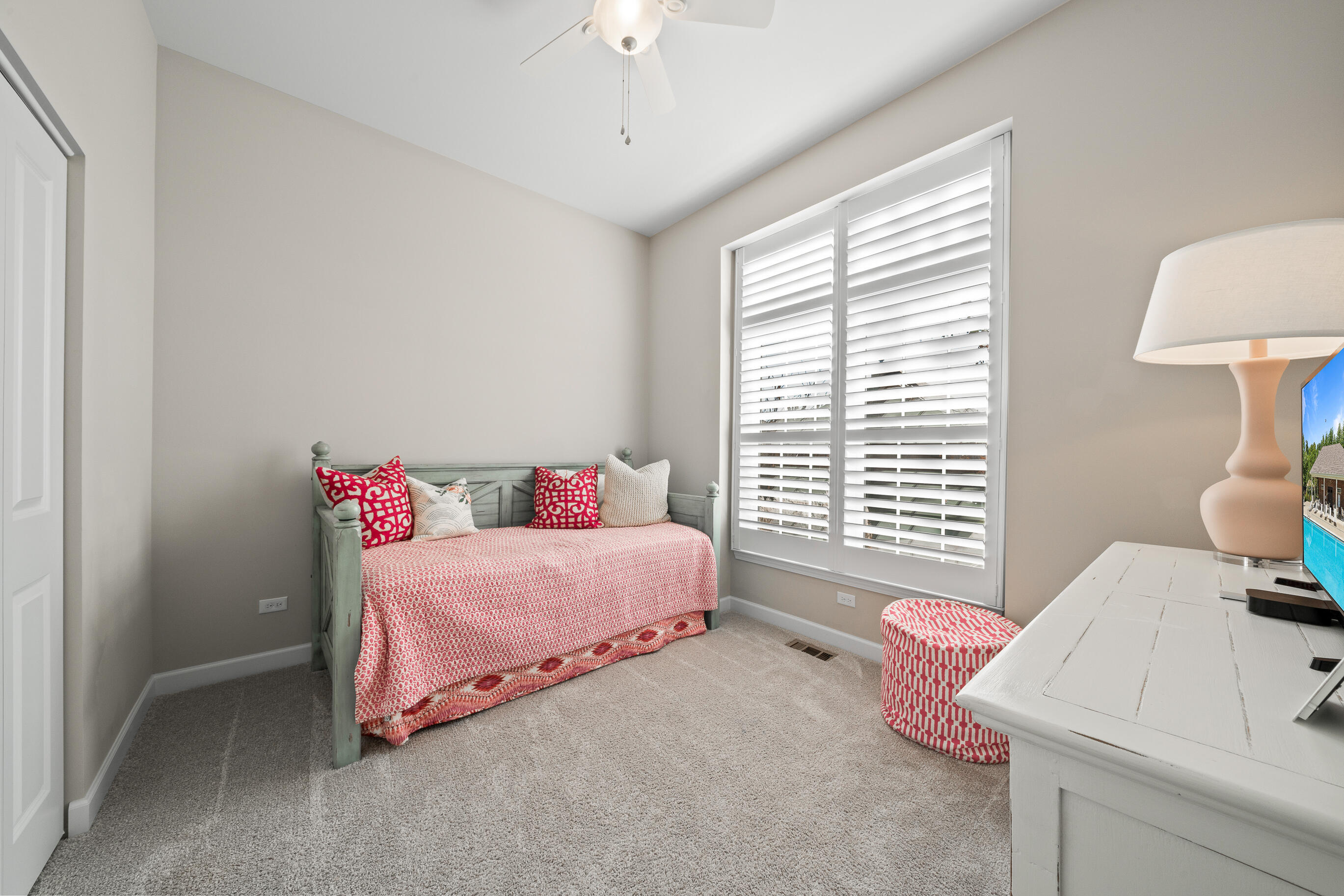 112 Lake Vista Circle