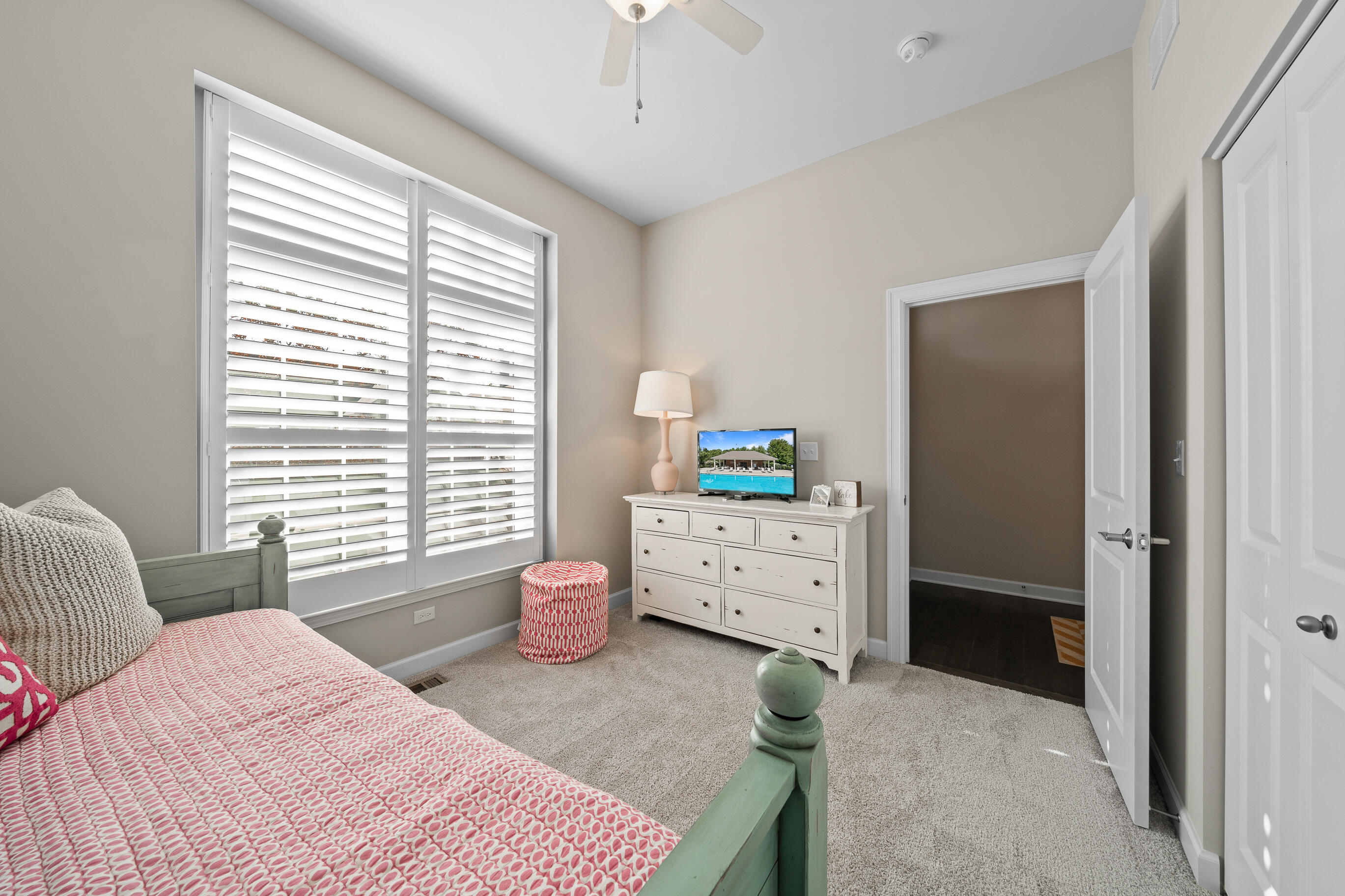 112 Lake Vista Circle