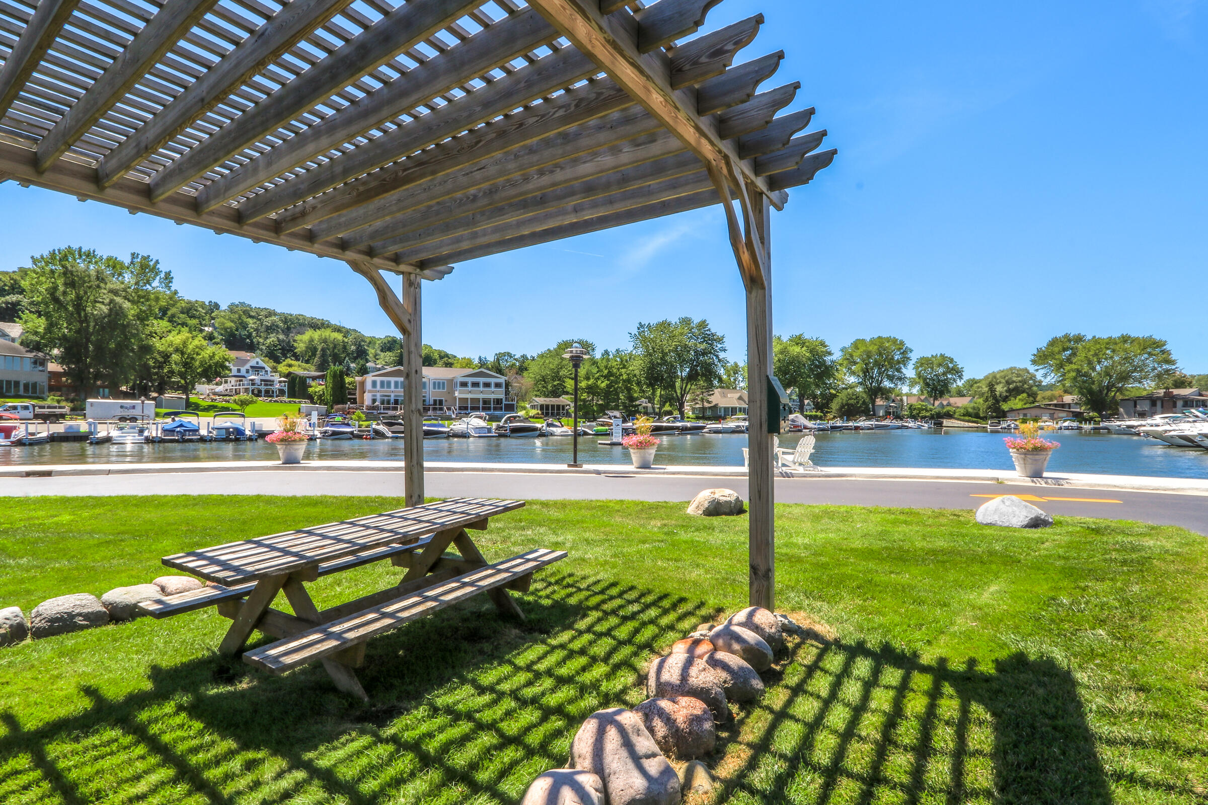 271 Fontana Blvd Unit: 930