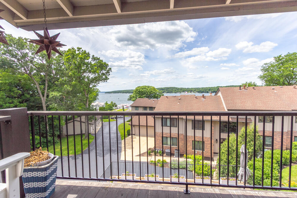 1070 S Lake Shore Dr Unit: 11 2-B