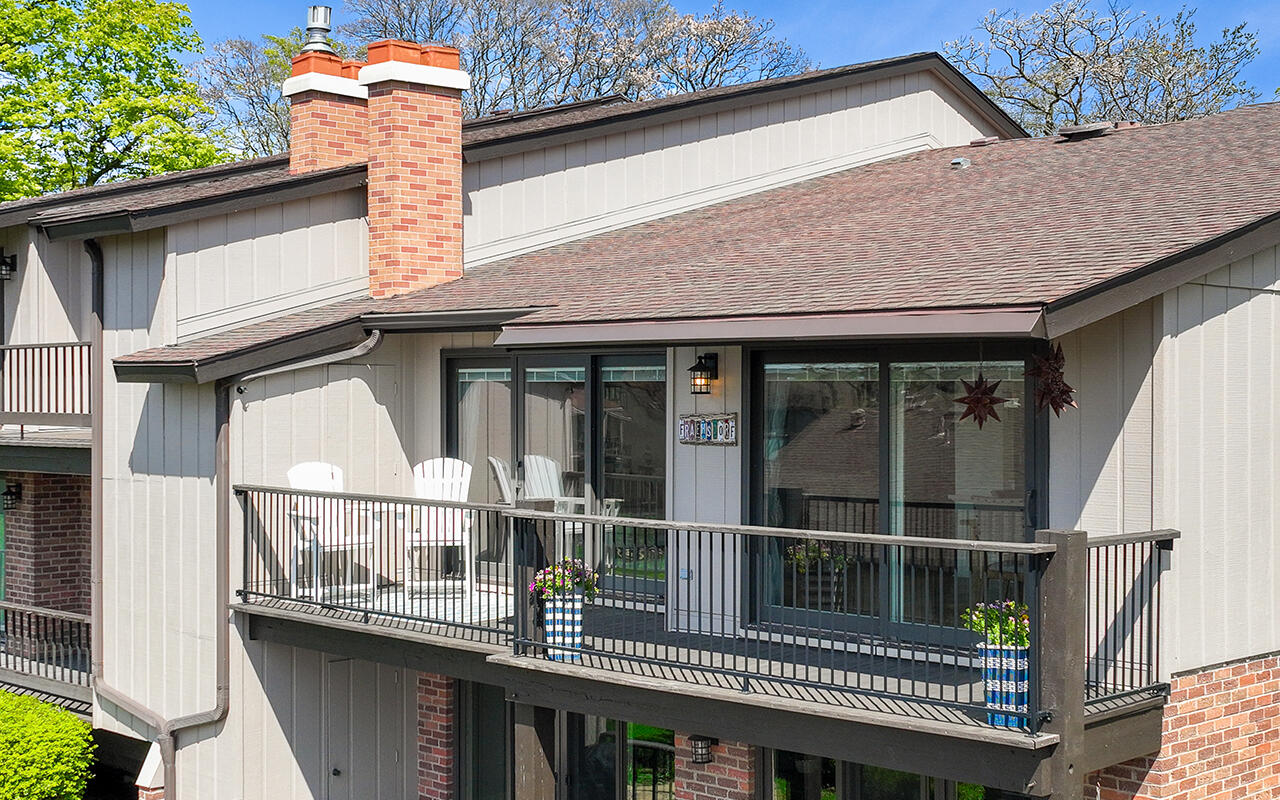 1070 S Lake Shore Dr Unit: 11 2-B