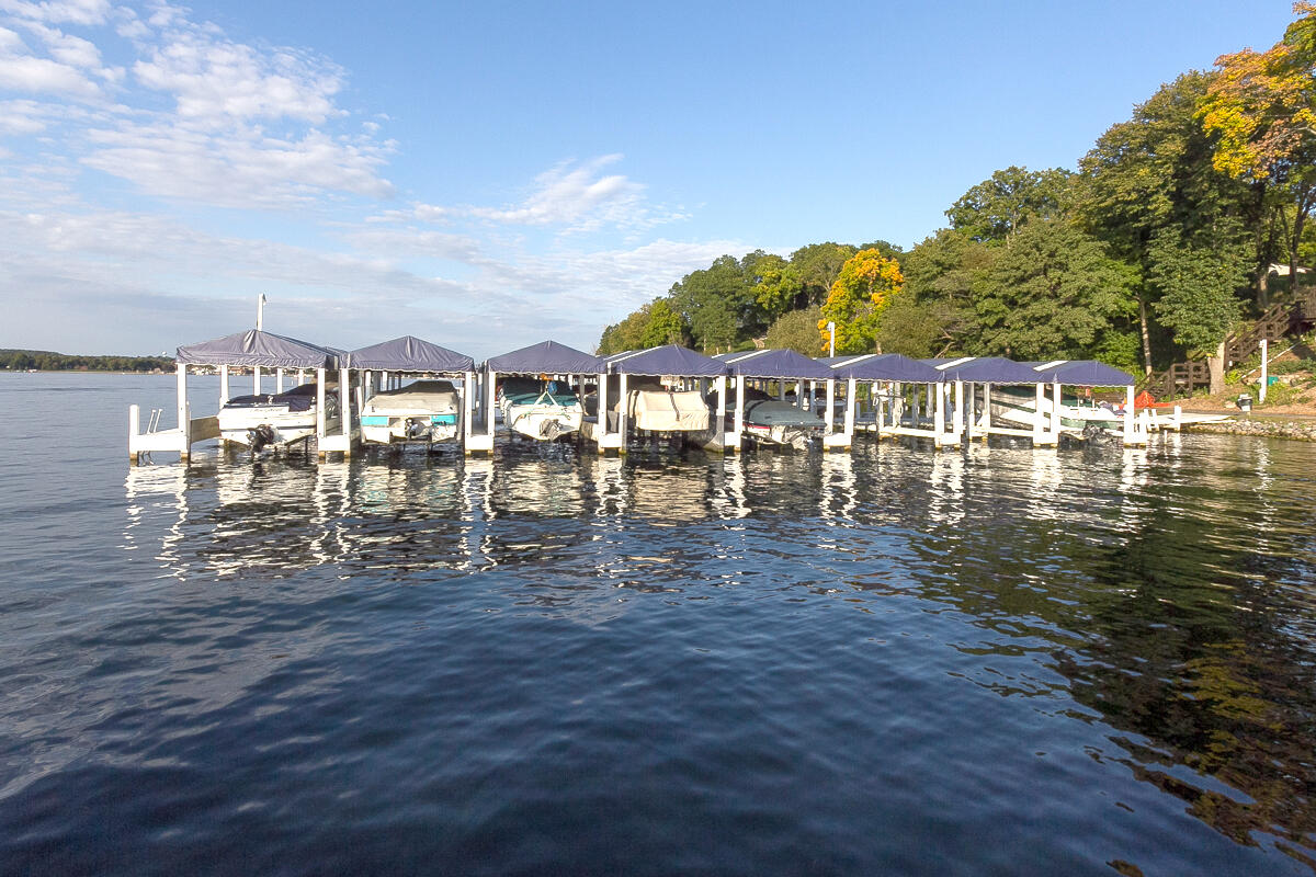 1070 S Lake Shore Dr Unit: 11 2-B