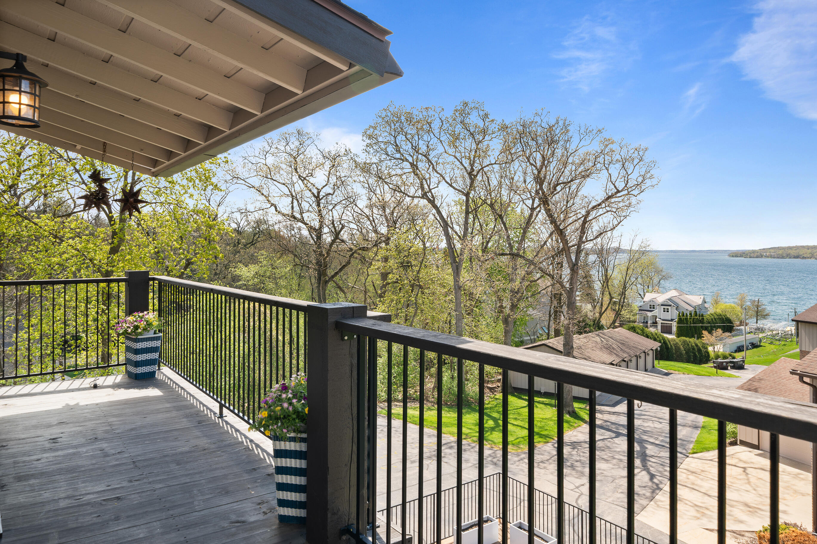 1070 S Lake Shore Dr Unit: 11 2-B