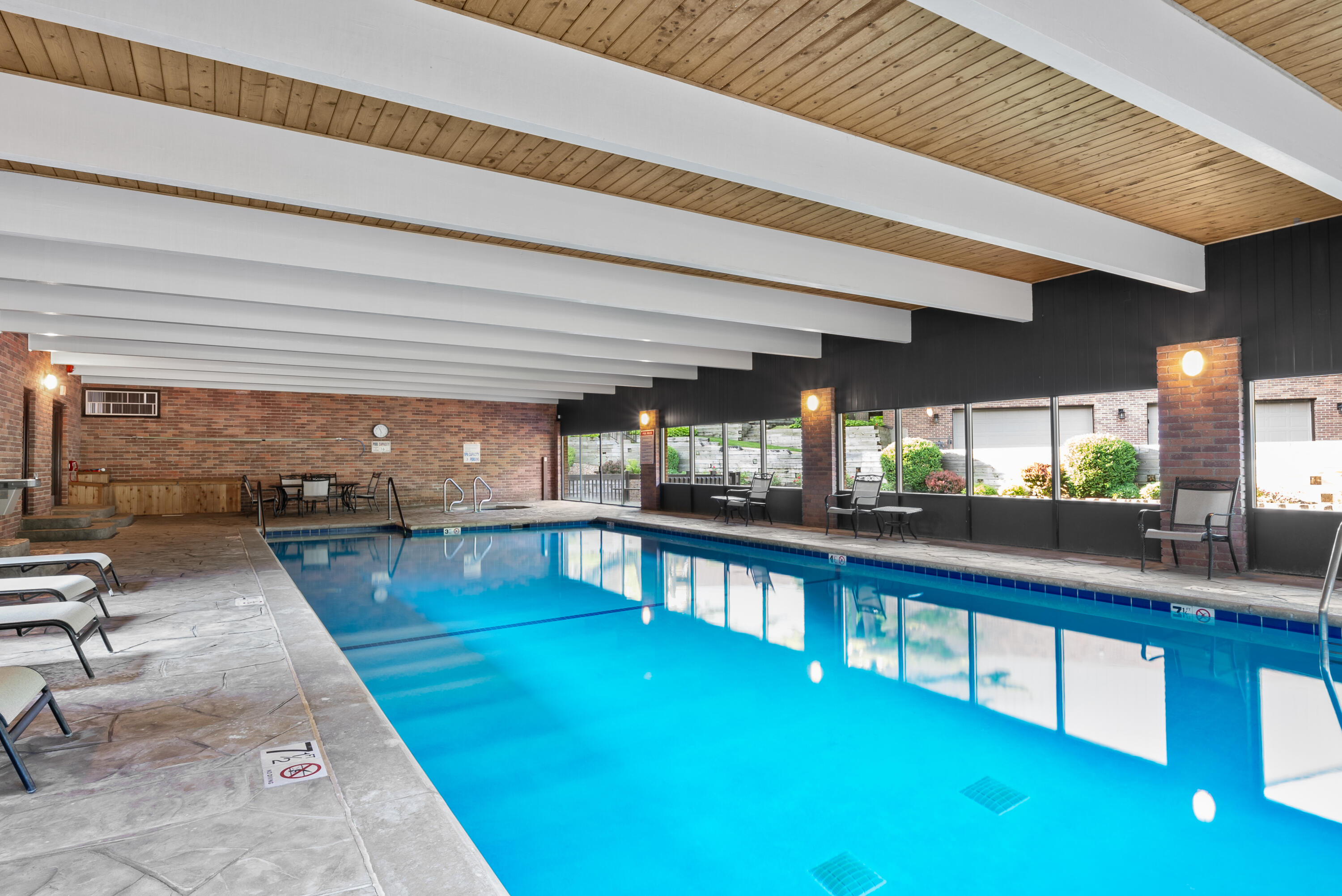 1070 S Lake Shore Dr Unit: 11 2-B